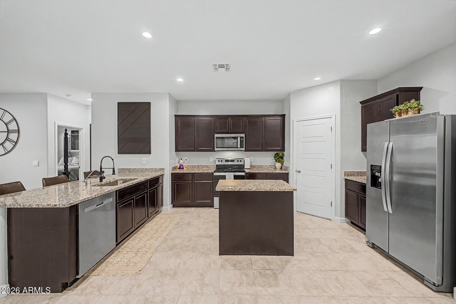 2836 W SAVANNAH Avenue, Apache Junction, AZ 85120 — photo 14 of 48