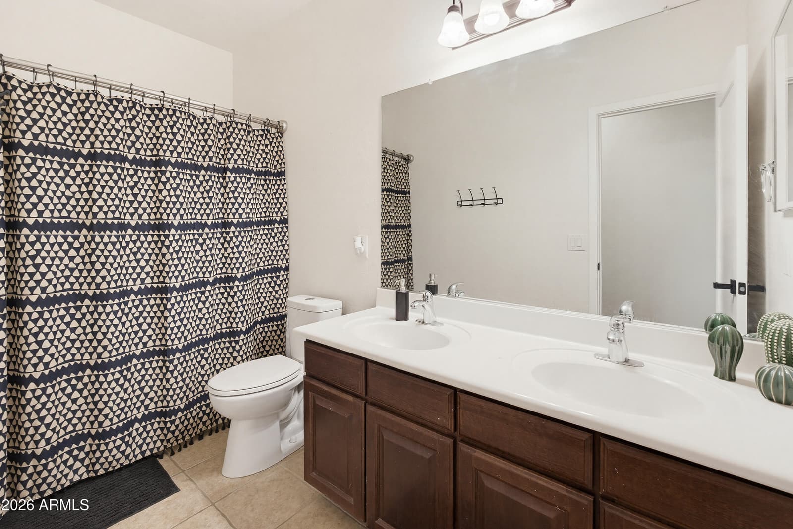 4984 S COBBLESTONE Street, Gilbert, AZ 85298 — photo 16 of 39