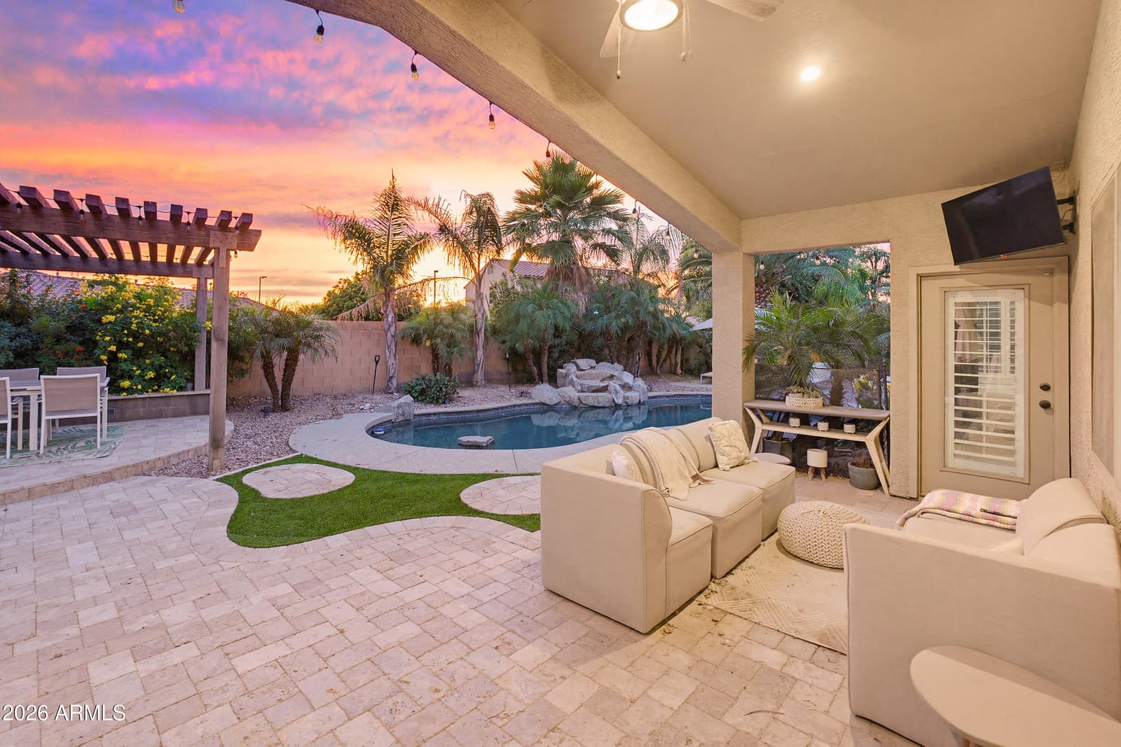 4984 S COBBLESTONE Street, Gilbert, AZ 85298 — photo 30 of 39