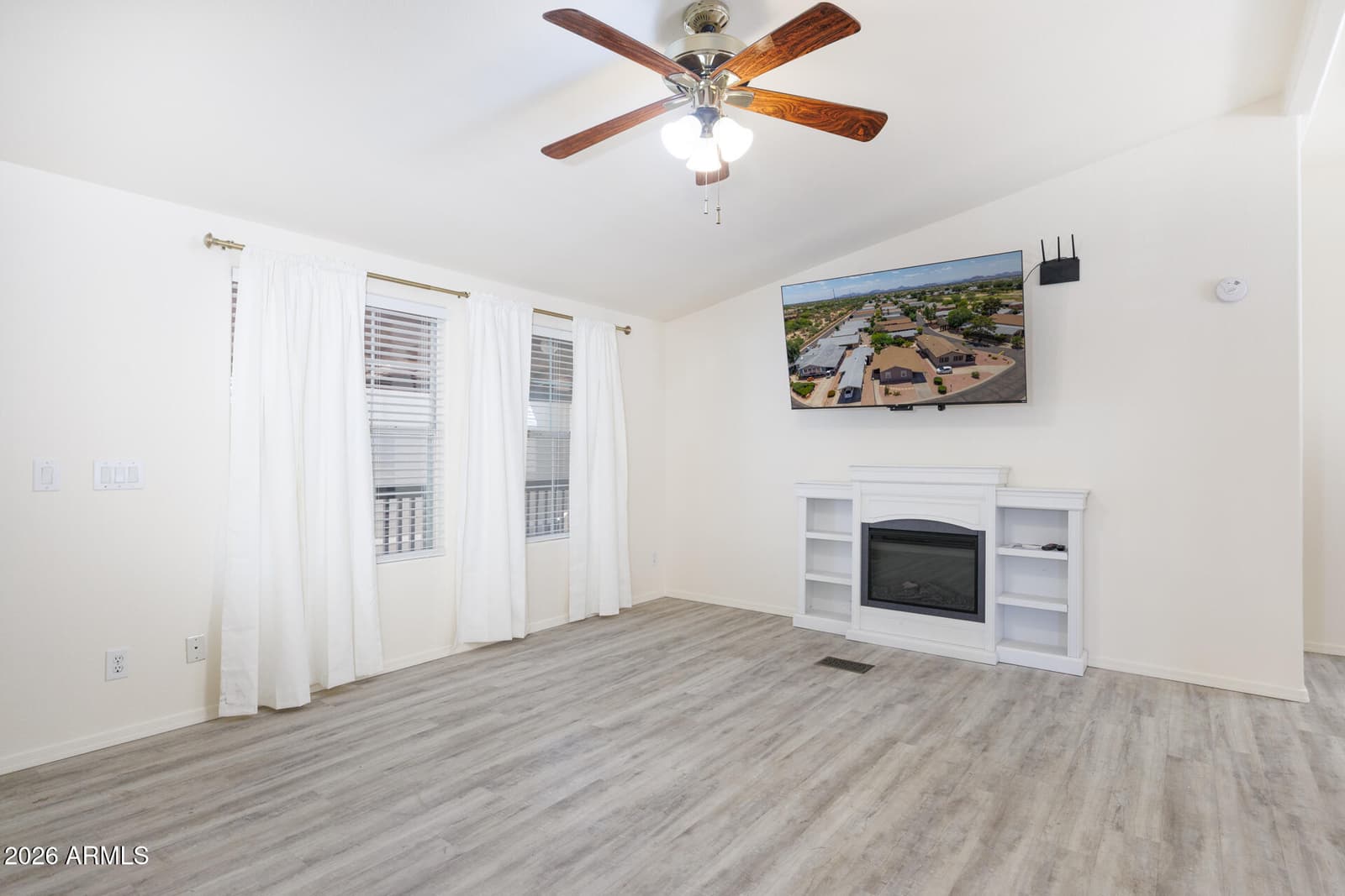3901 E PINNACLE PEAK Road 295, Phoenix, AZ 85050 — photo 9 of 63