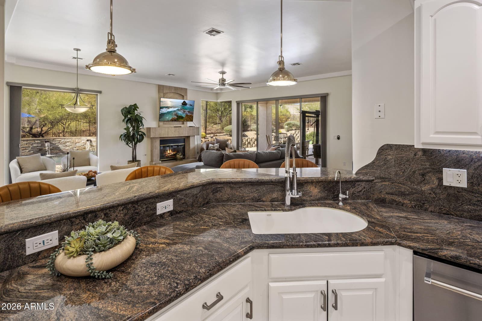 34611 N SUNSET Trail, Carefree, AZ 85377 — photo 15 of 41