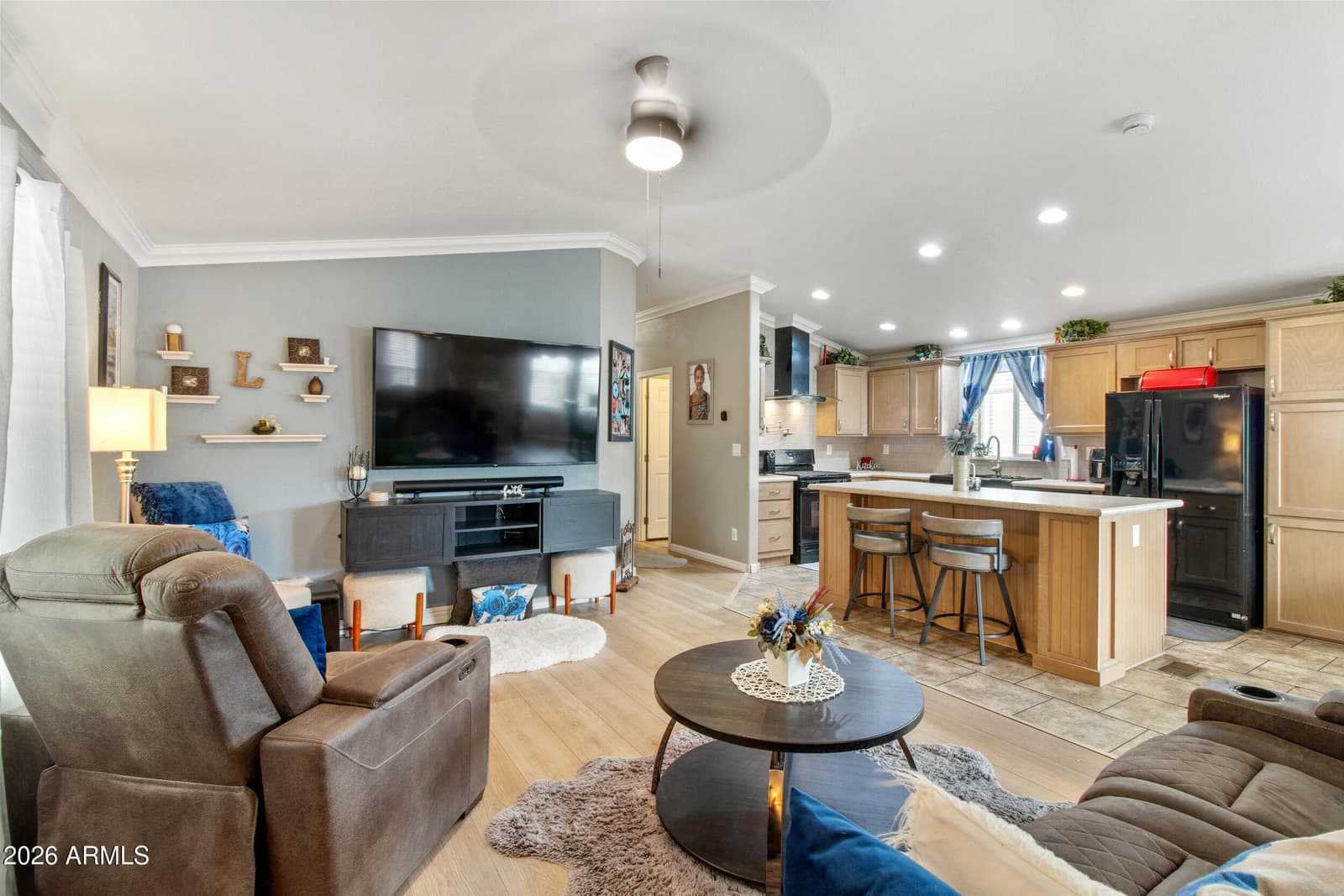 400 W BASELINE Road 220, Tempe, AZ 85283 — photo 3 of 53
