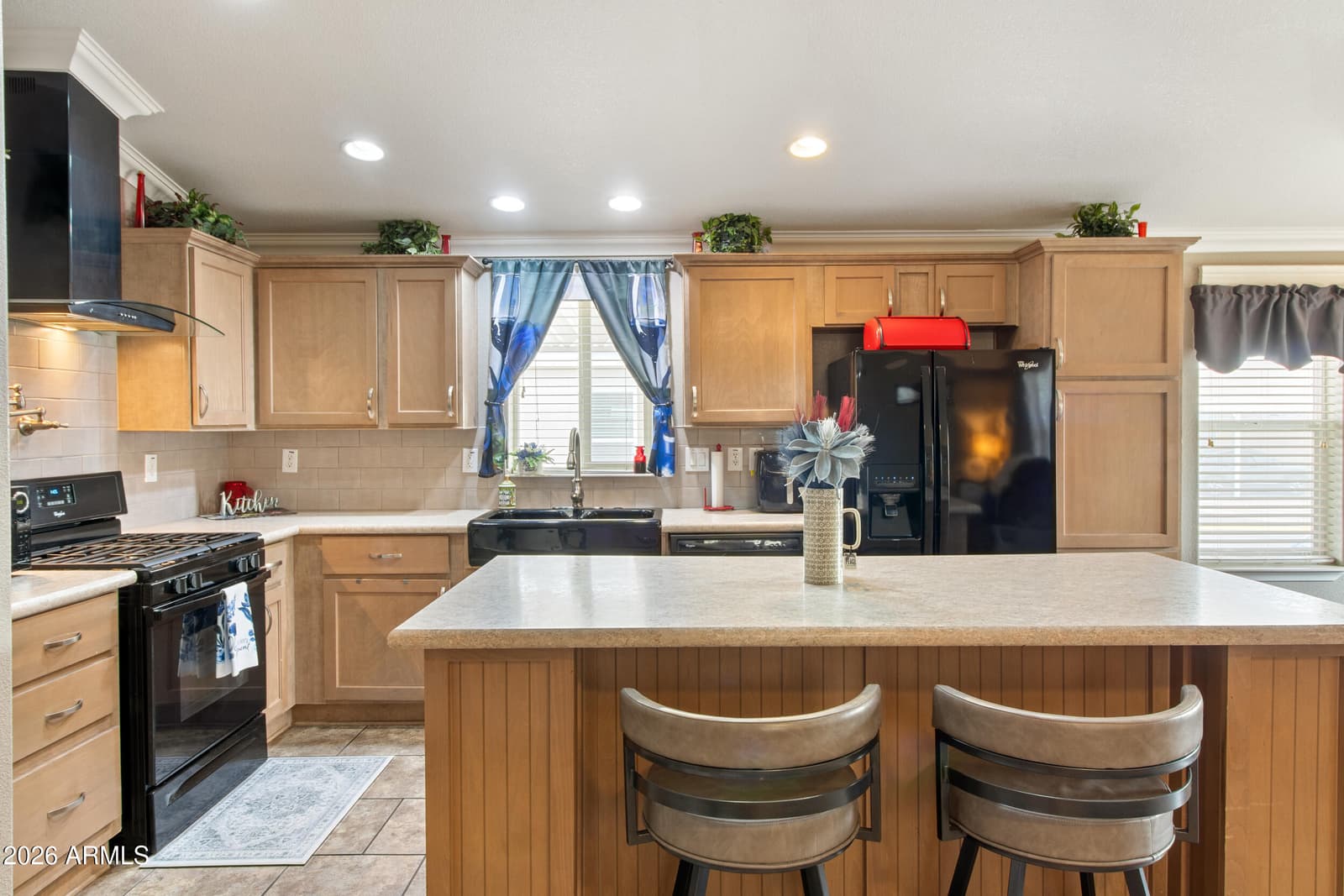 400 W BASELINE Road 220, Tempe, AZ 85283 — photo 7 of 53