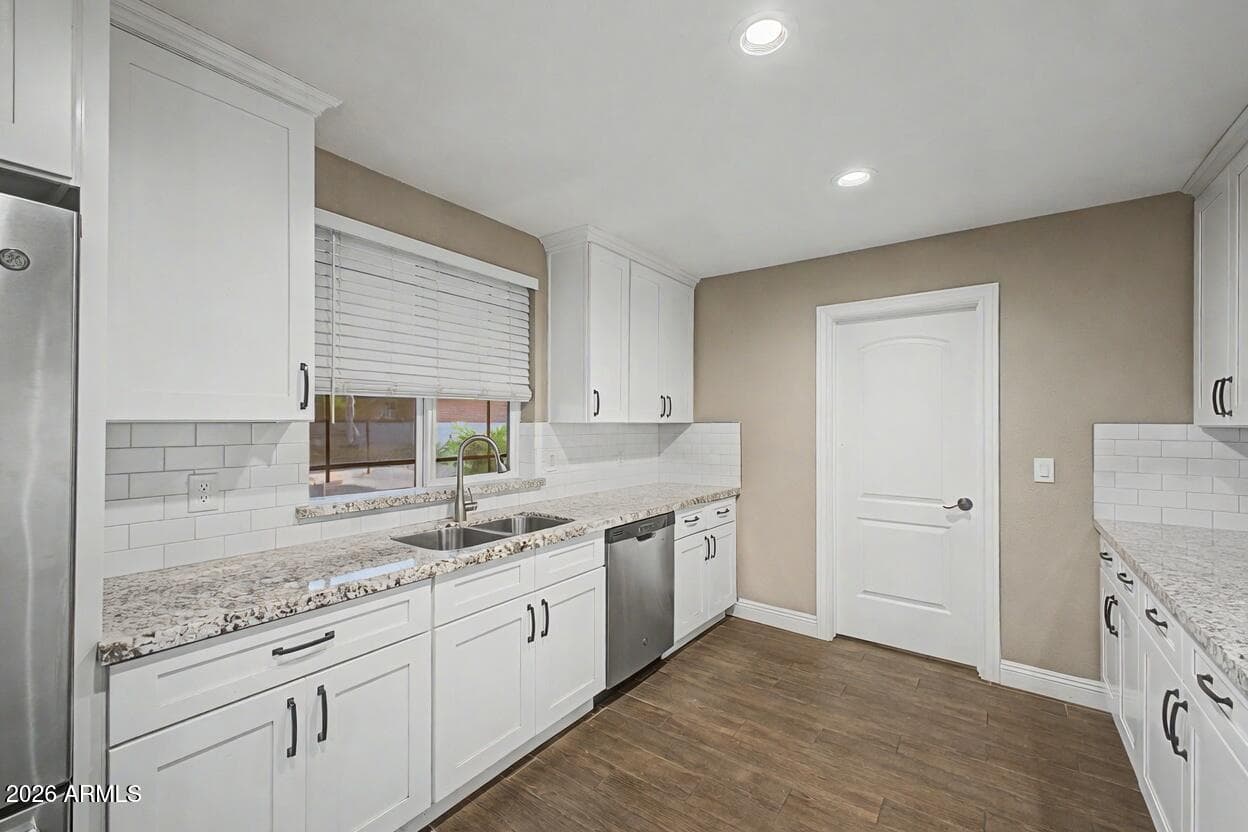 7115 W JOHN CABOT Road, Glendale, AZ 85308 — photo 11 of 29