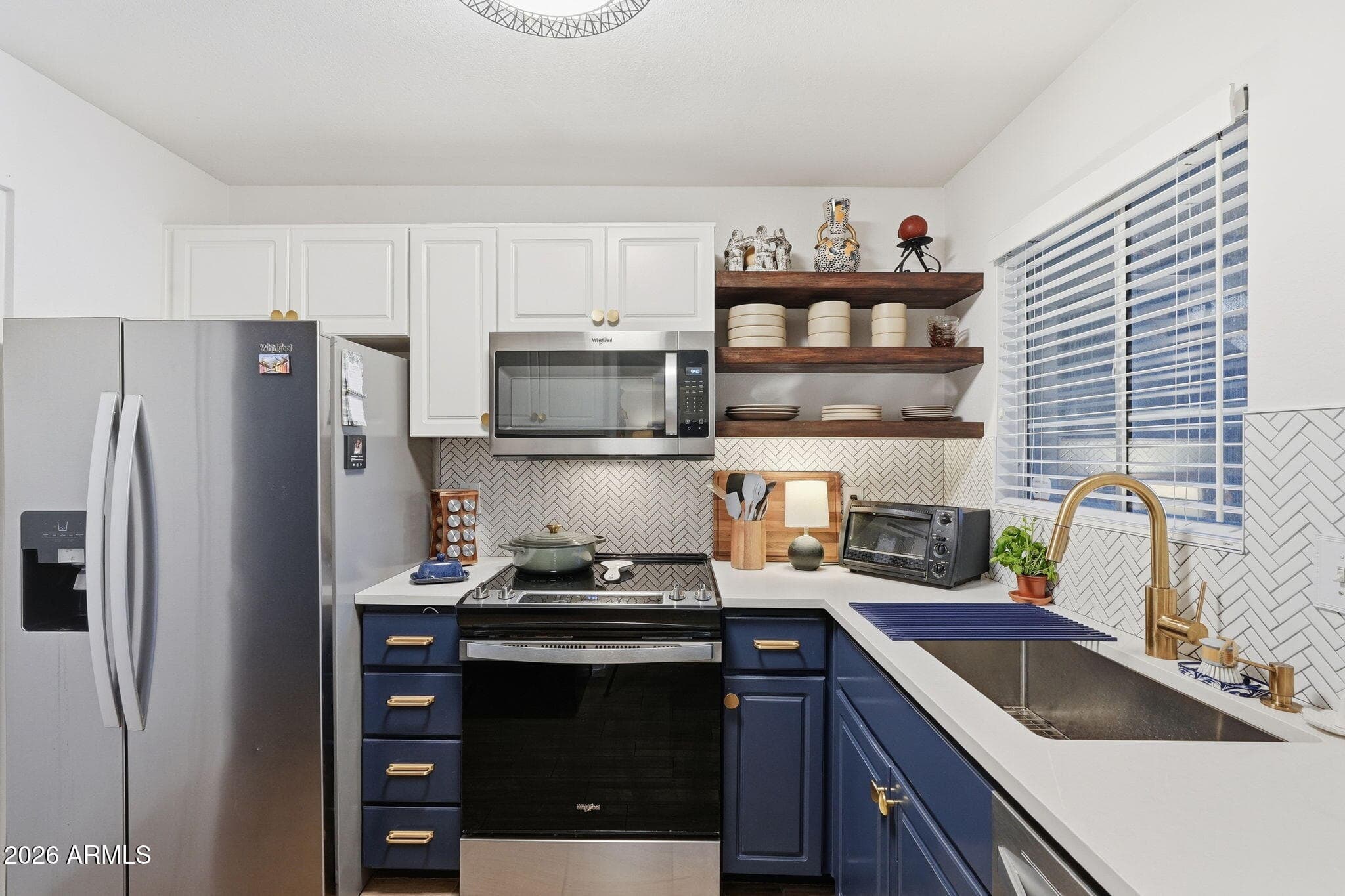 1880 E MORTEN Avenue 120, Phoenix, AZ 85020 — photo 10 of 27