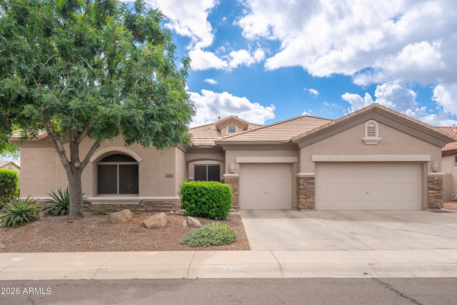2707 E Westchester Drive, Chandler, AZ 85249 — photo 2 of 54