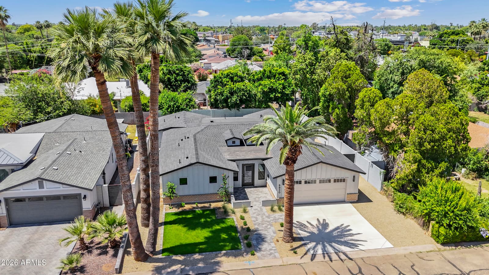 6830 N 10TH Place, Phoenix, AZ 85014 — photo 3 of 45