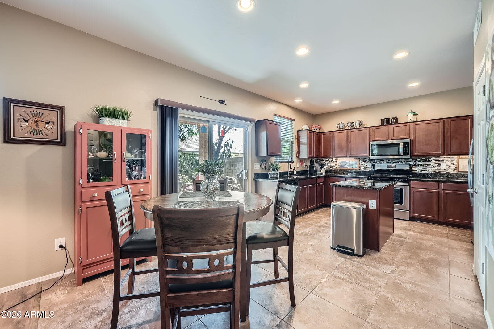 2323 W ALICIA Drive, Phoenix, AZ 85041 — photo 7 of 23