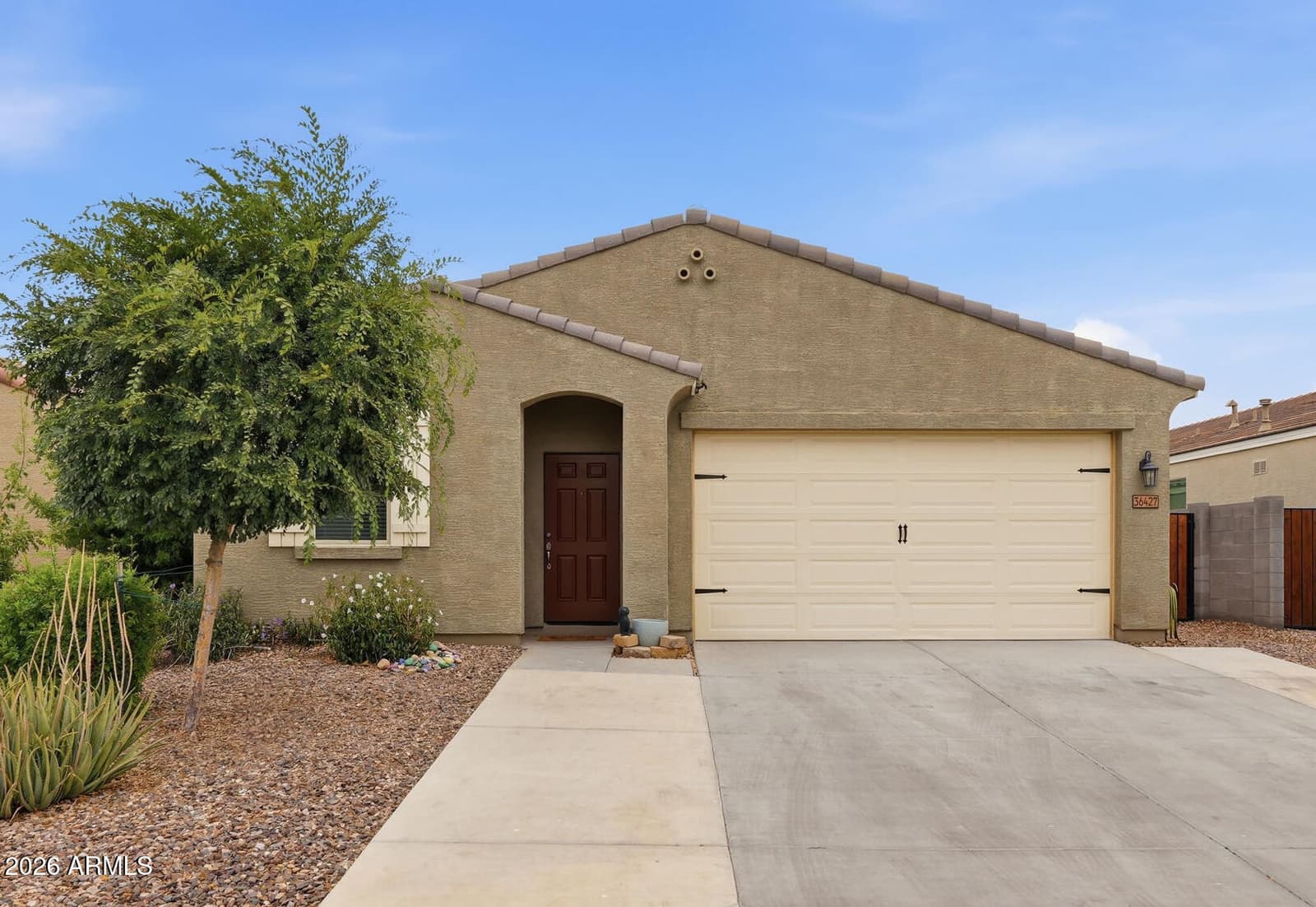 36427 N TAHANTA Trail, San Tan Valley, AZ 85140