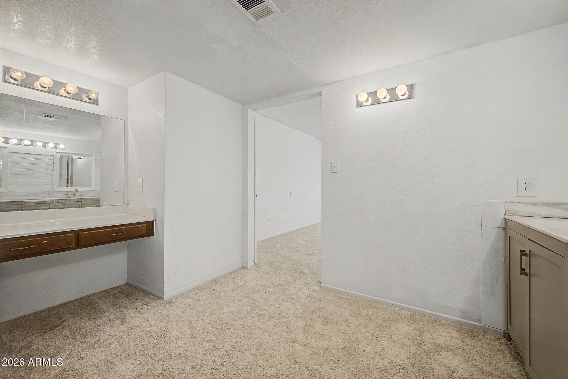 5208 W SHANGRI LA Road, Glendale, AZ 85304 — photo 18 of 35