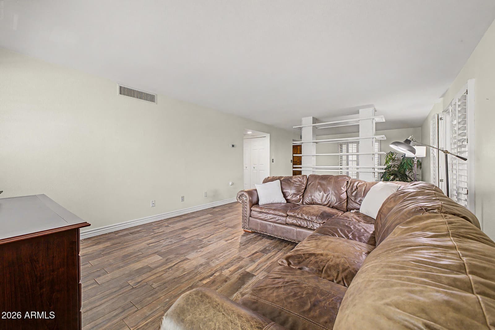 5102 N 31ST Place 412, Phoenix, AZ 85016 — photo 10 of 39