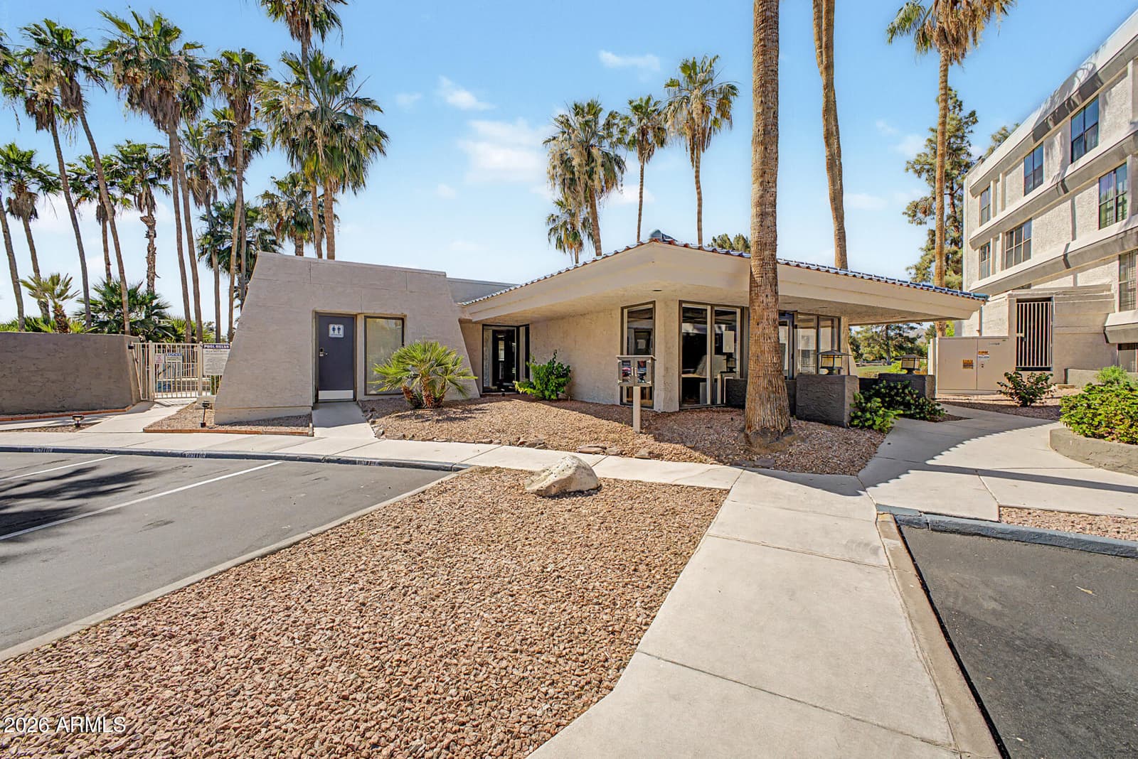 5102 N 31ST Place 412, Phoenix, AZ 85016 — photo 34 of 39