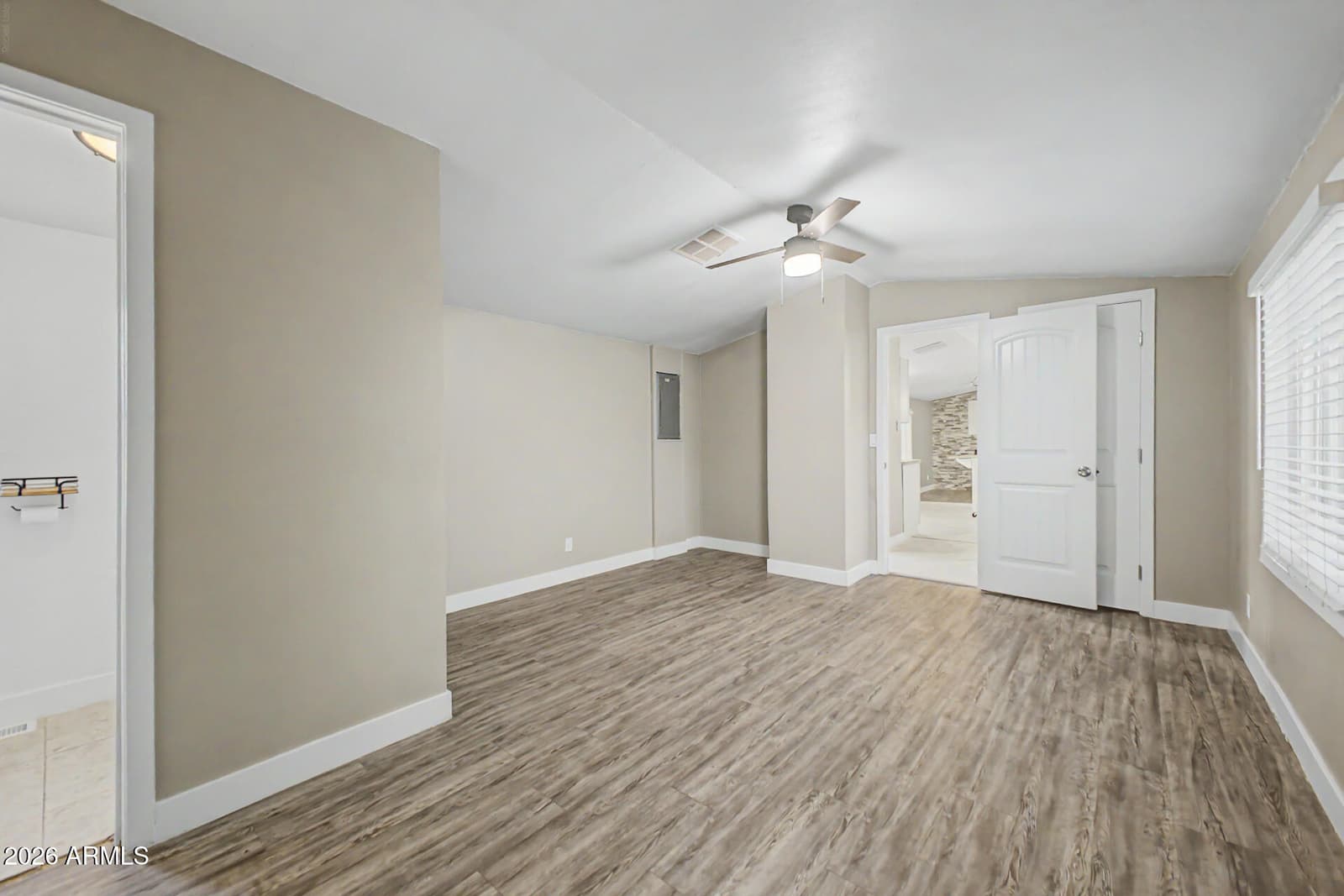 18240 N 21st Street 85, Phoenix, AZ 85022 — photo 13 of 20