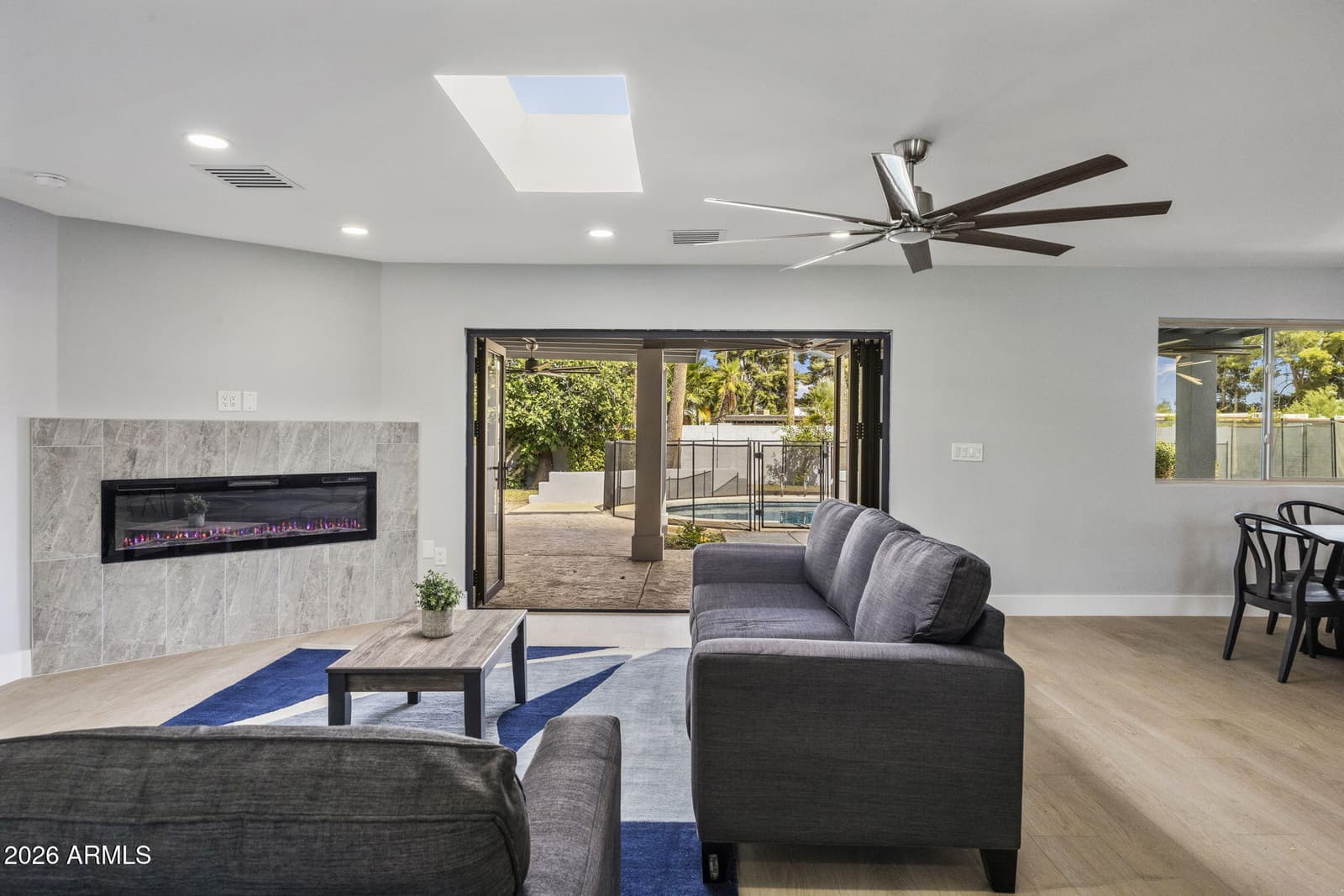 11021 N 44TH Street, Phoenix, AZ 85028 — photo 9 of 48