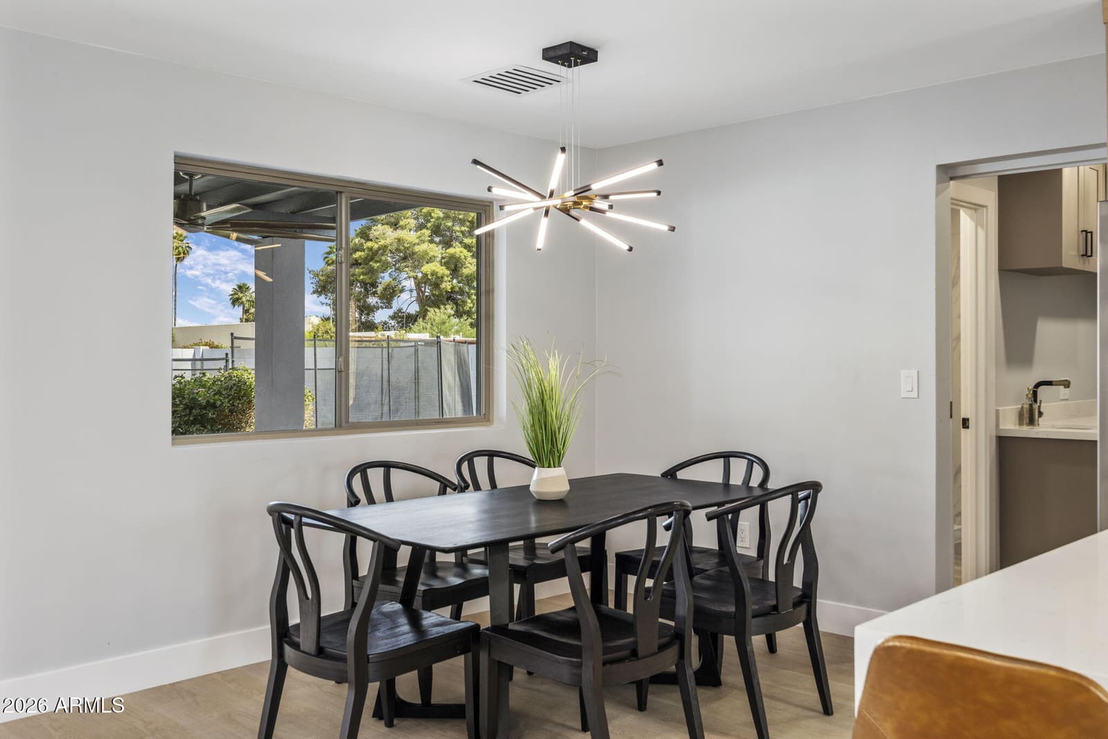 11021 N 44TH Street, Phoenix, AZ 85028 — photo 11 of 48