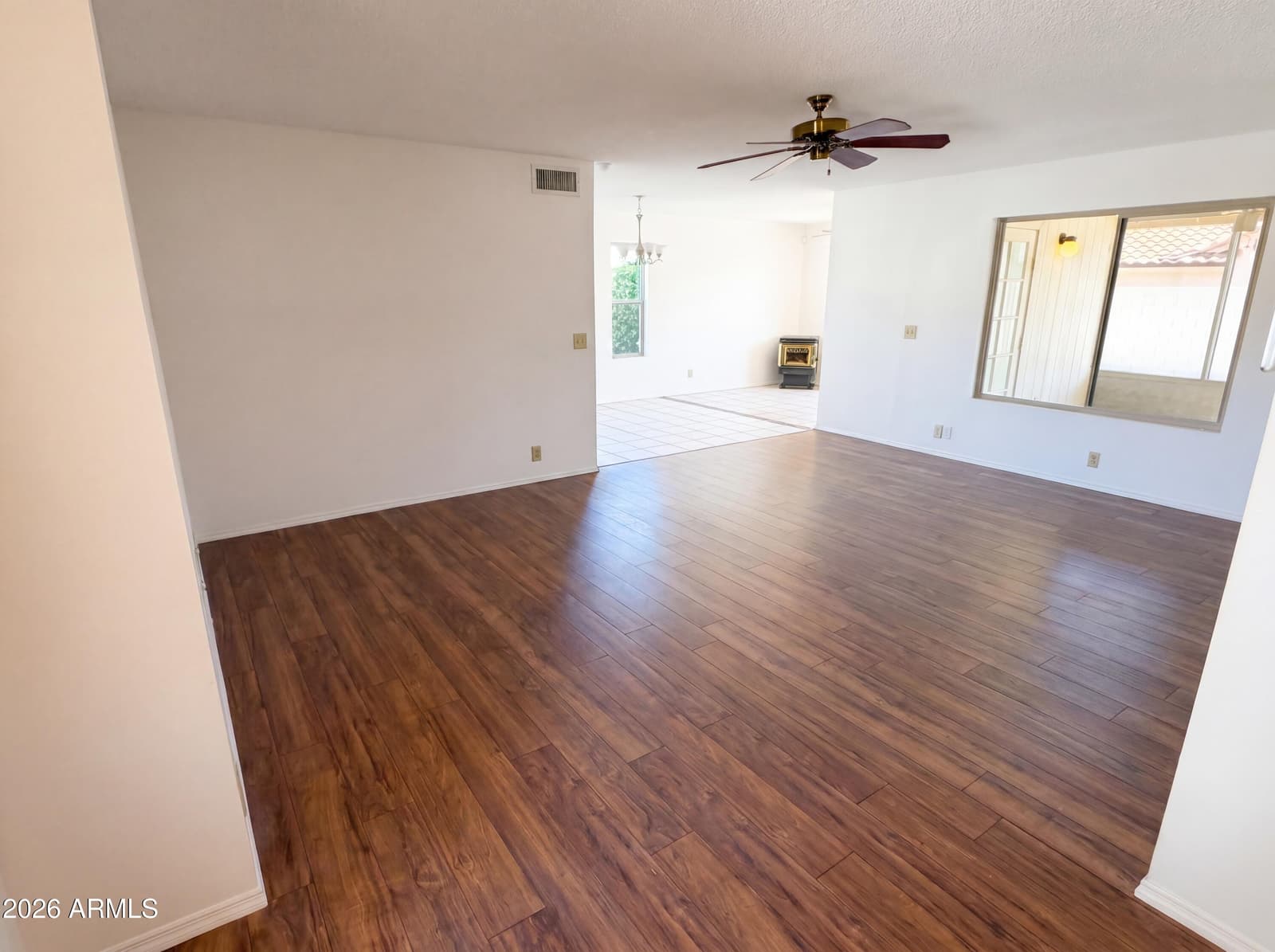 9207 W KERRY Lane, Peoria, AZ 85382 — photo 11 of 26