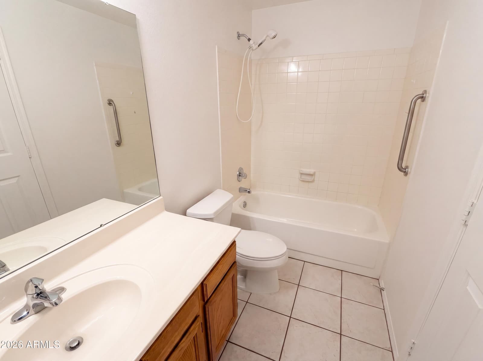 9207 W KERRY Lane, Peoria, AZ 85382 — photo 15 of 26