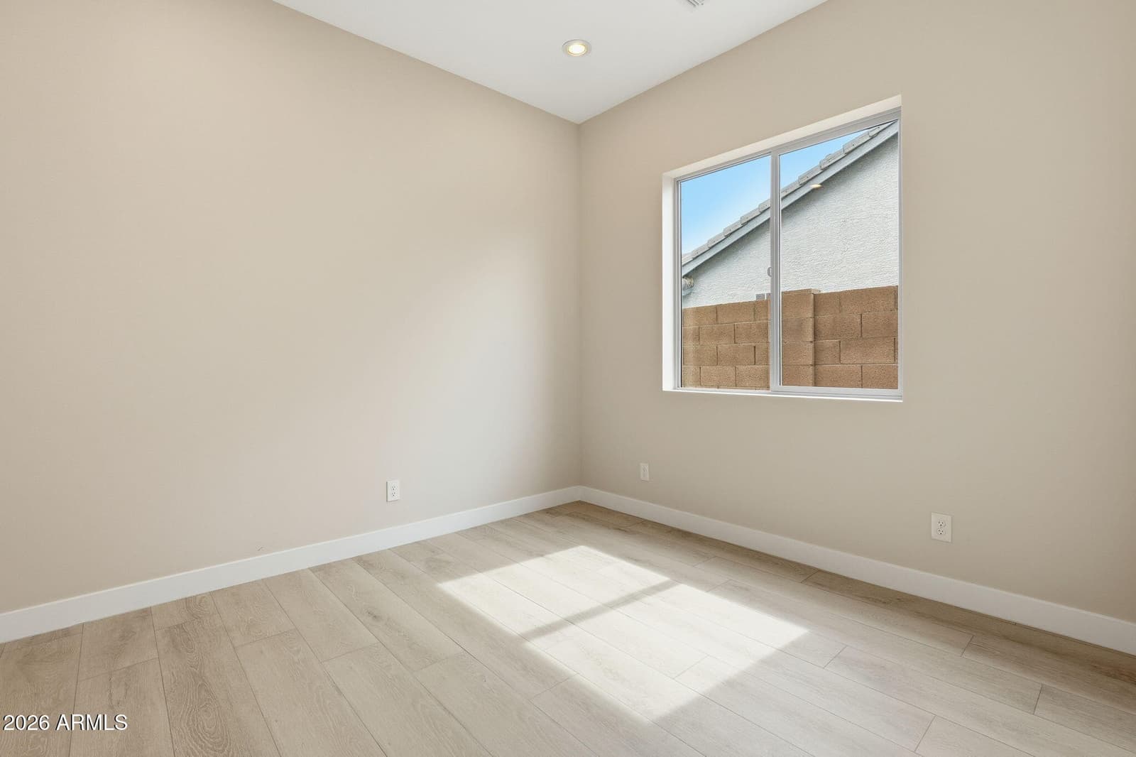 8006 W WHYMAN Avenue, Phoenix, AZ 85043 — photo 27 of 49