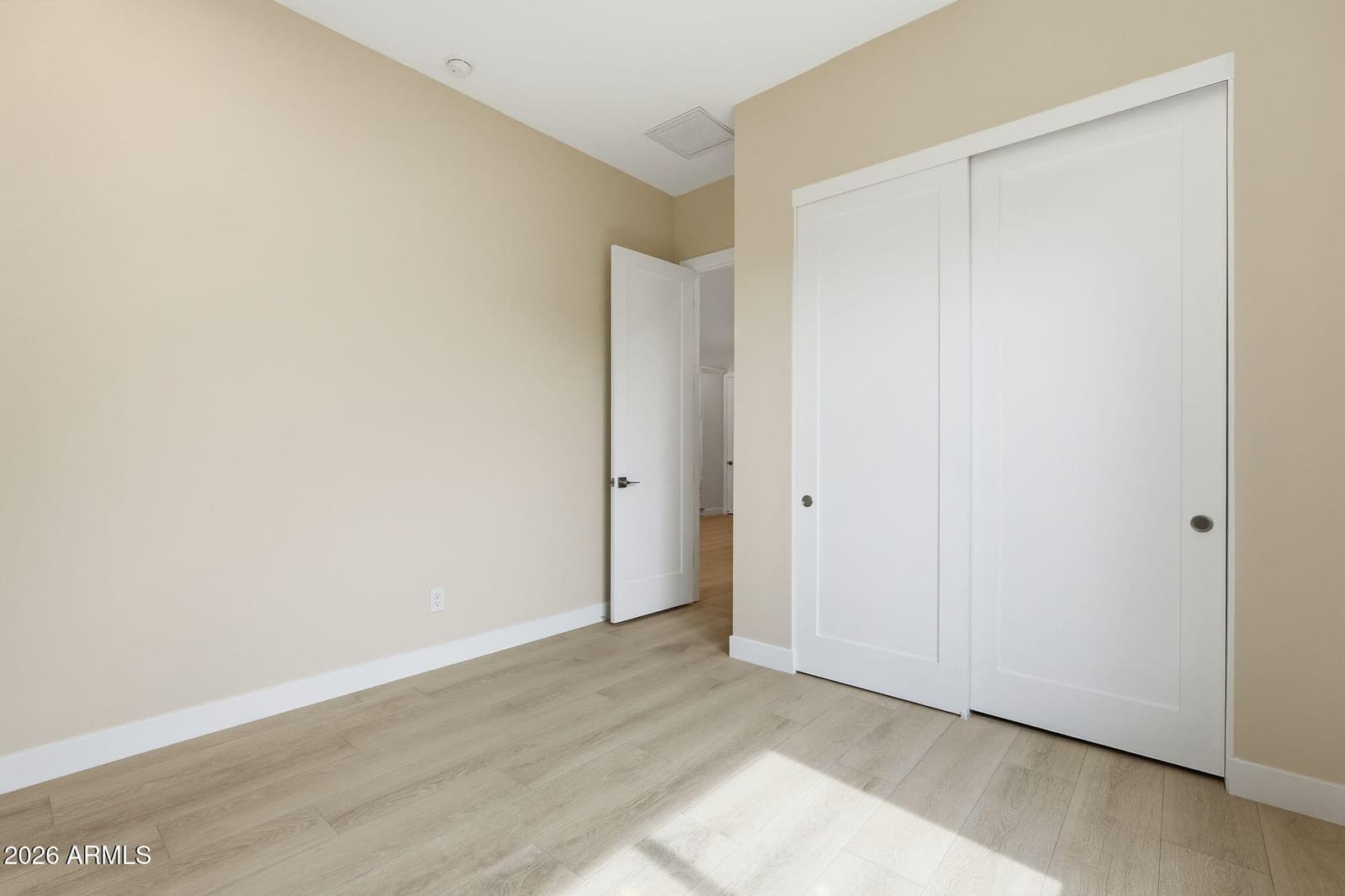 8006 W WHYMAN Avenue, Phoenix, AZ 85043 — photo 31 of 49