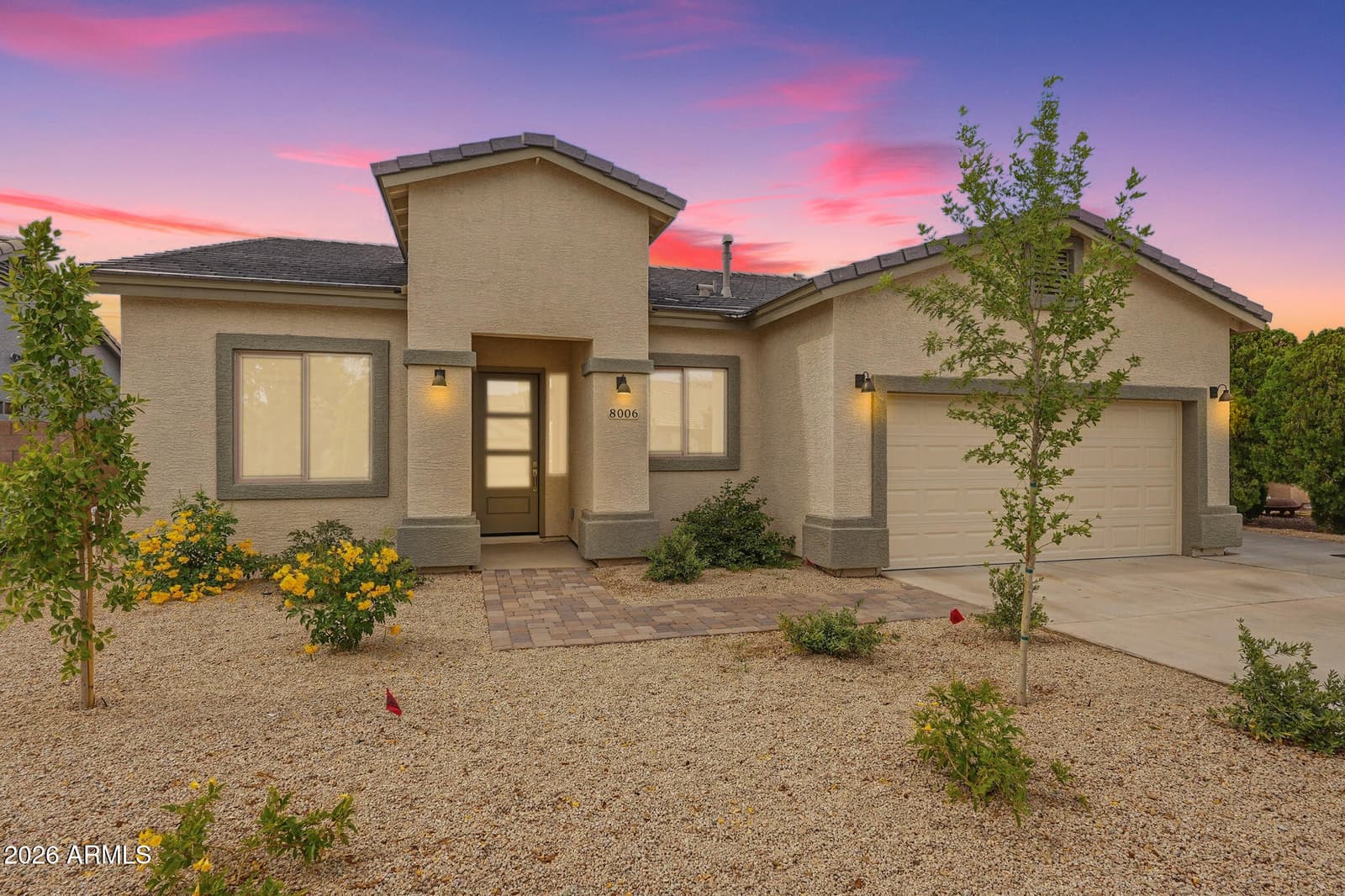 8006 W WHYMAN Avenue, Phoenix, AZ 85043 — photo 3 of 49