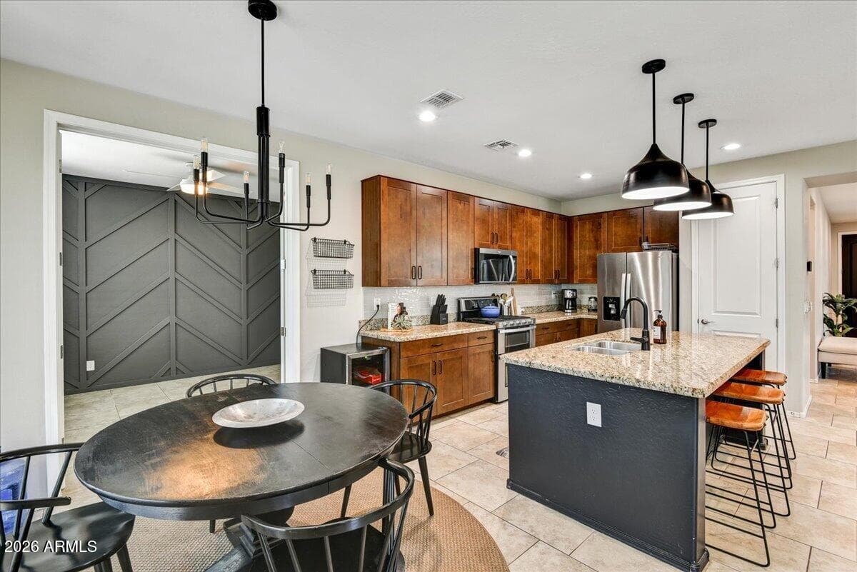 33802 N 30TH Lane, Phoenix, AZ 85085 — photo 5 of 24