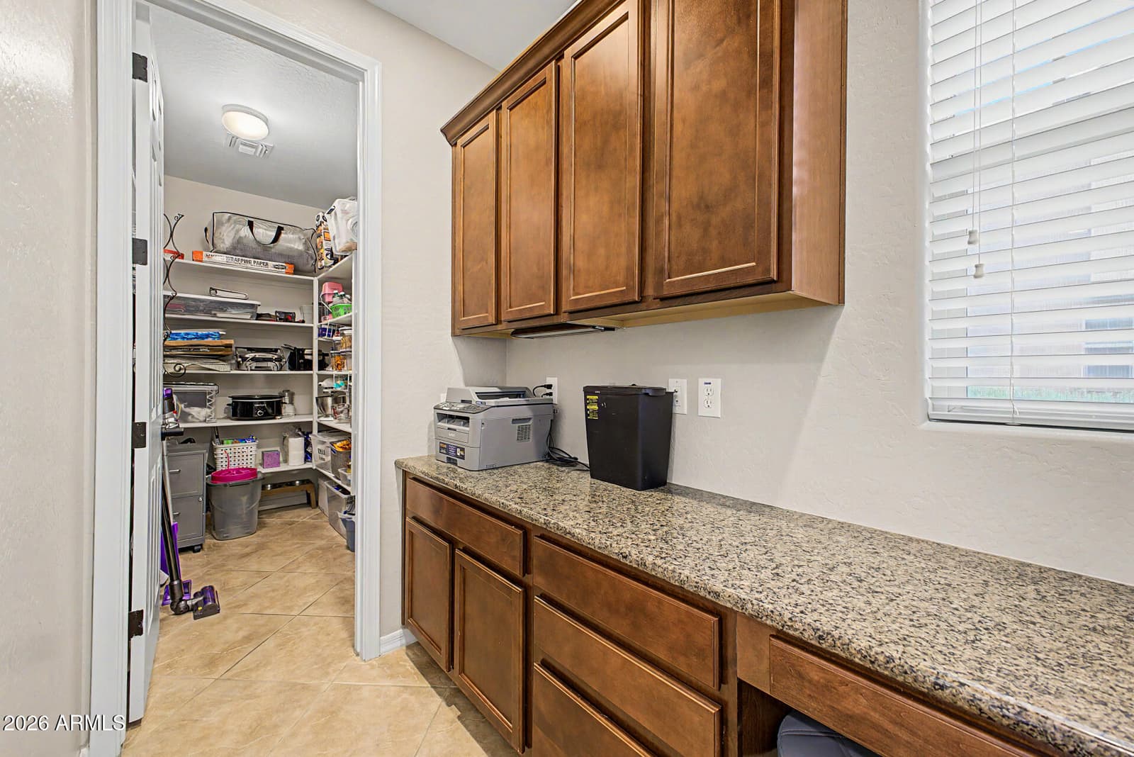 914 S OSBORN Lane, Gilbert, AZ 85296 — photo 14 of 36