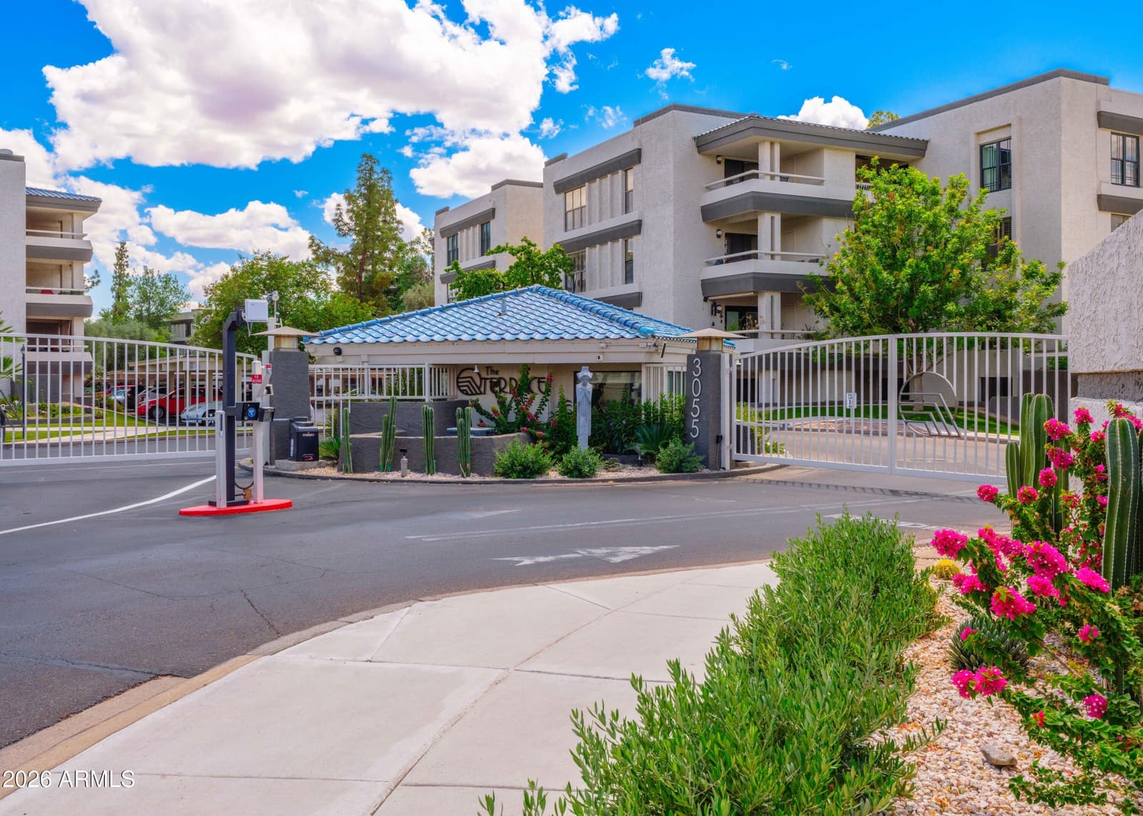 5110 N 31ST Way 322, Phoenix, AZ 85016 — photo 2 of 35