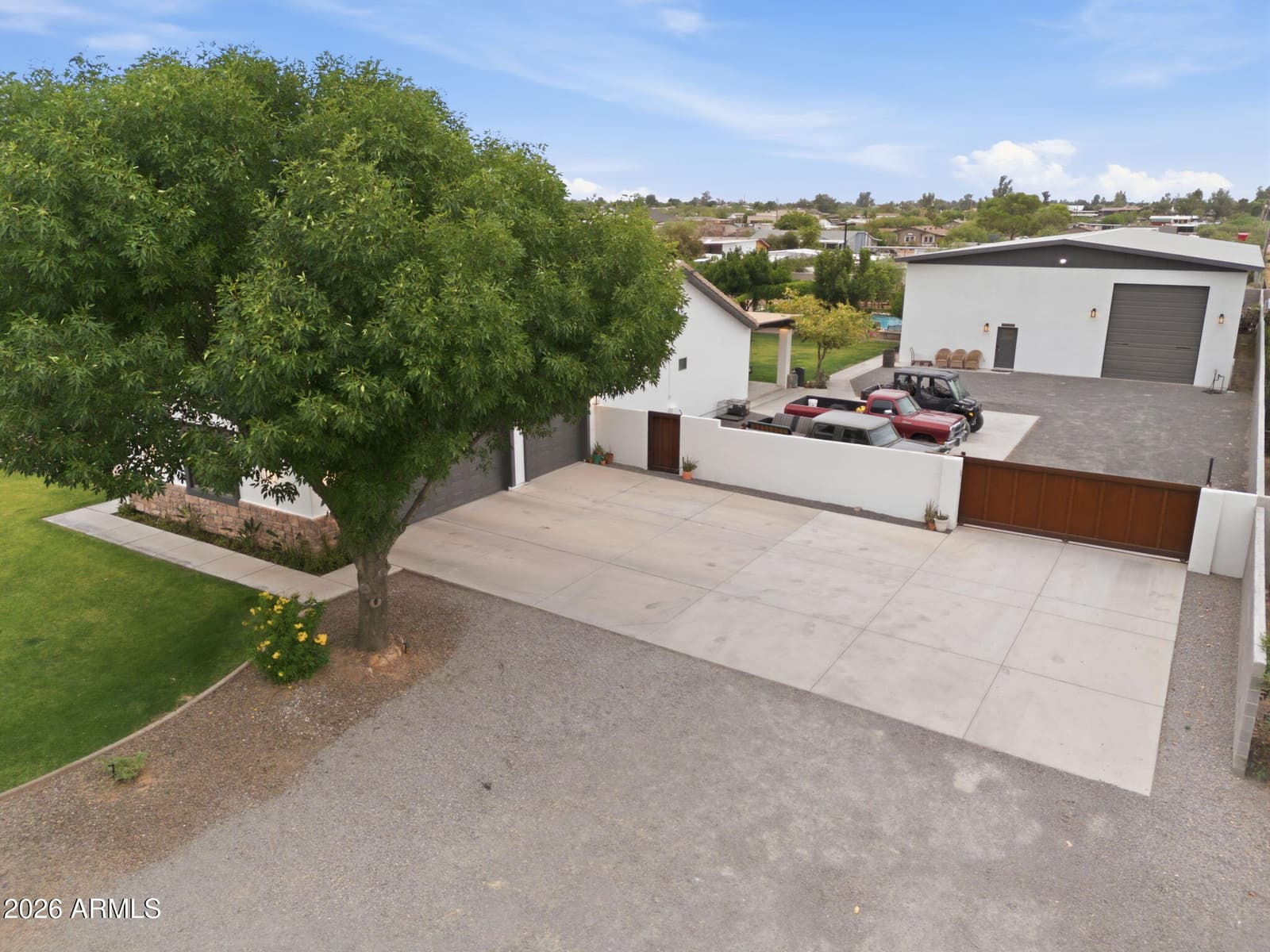 1251 E LOVELAND Lane, San Tan Valley, AZ 85140 — photo 7 of 110