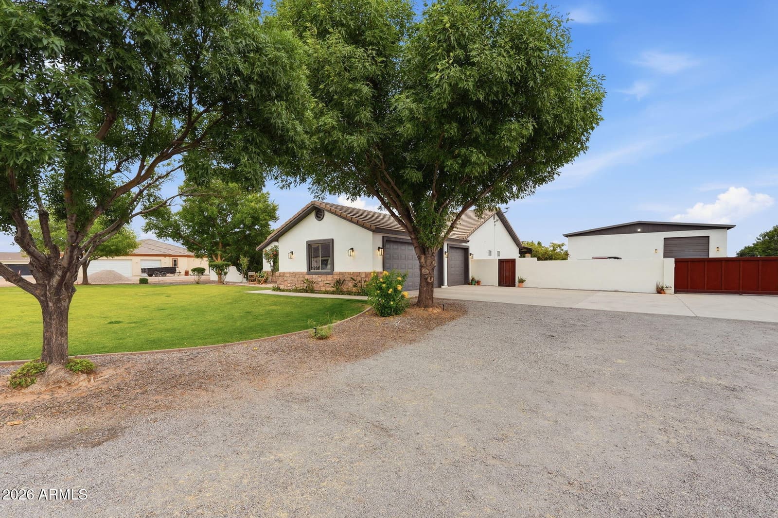 1251 E LOVELAND Lane, San Tan Valley, AZ 85140 — photo 13 of 110