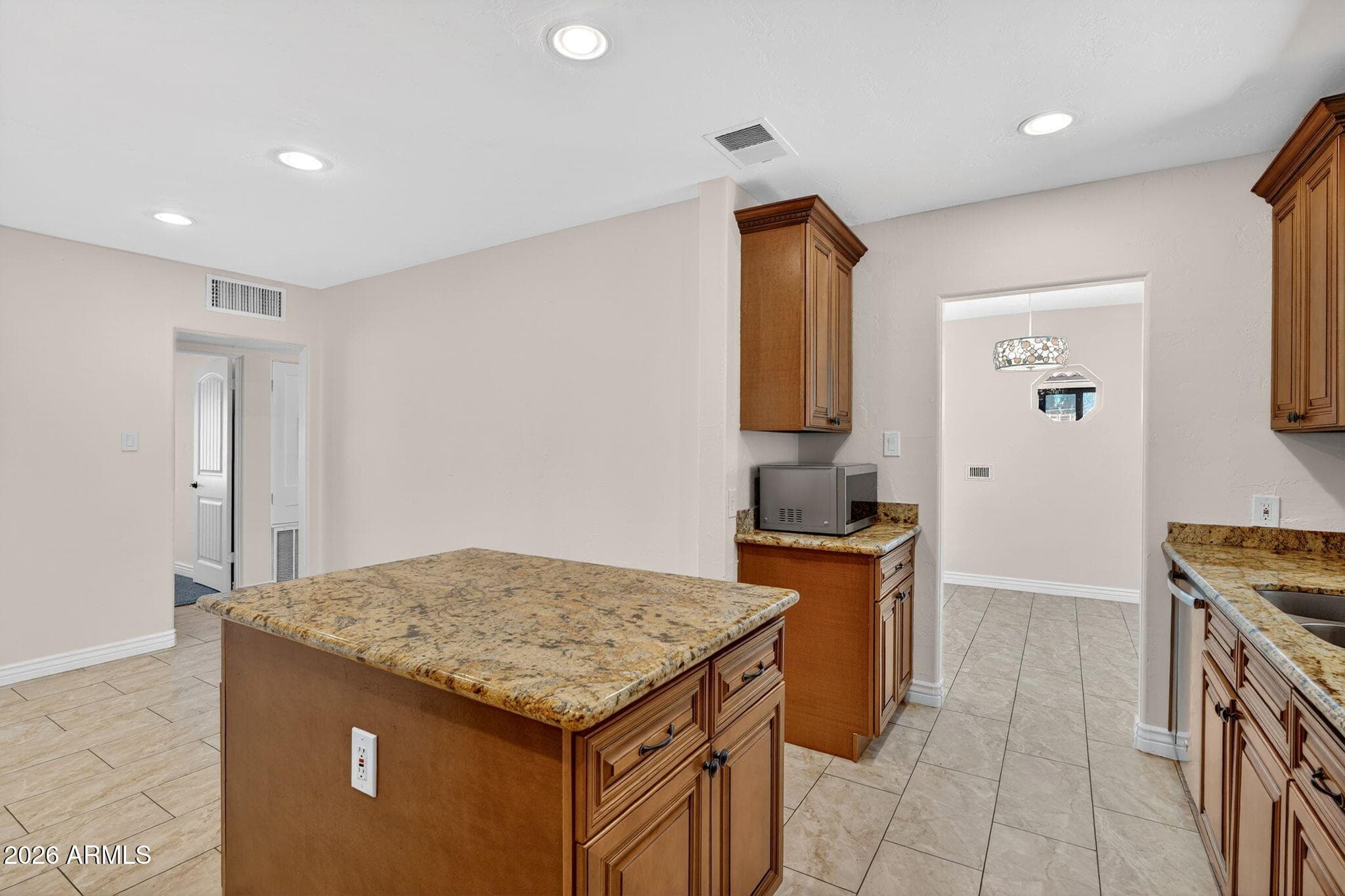 2726 E FAIRMOUNT Avenue, Phoenix, AZ 85016 — photo 16 of 42