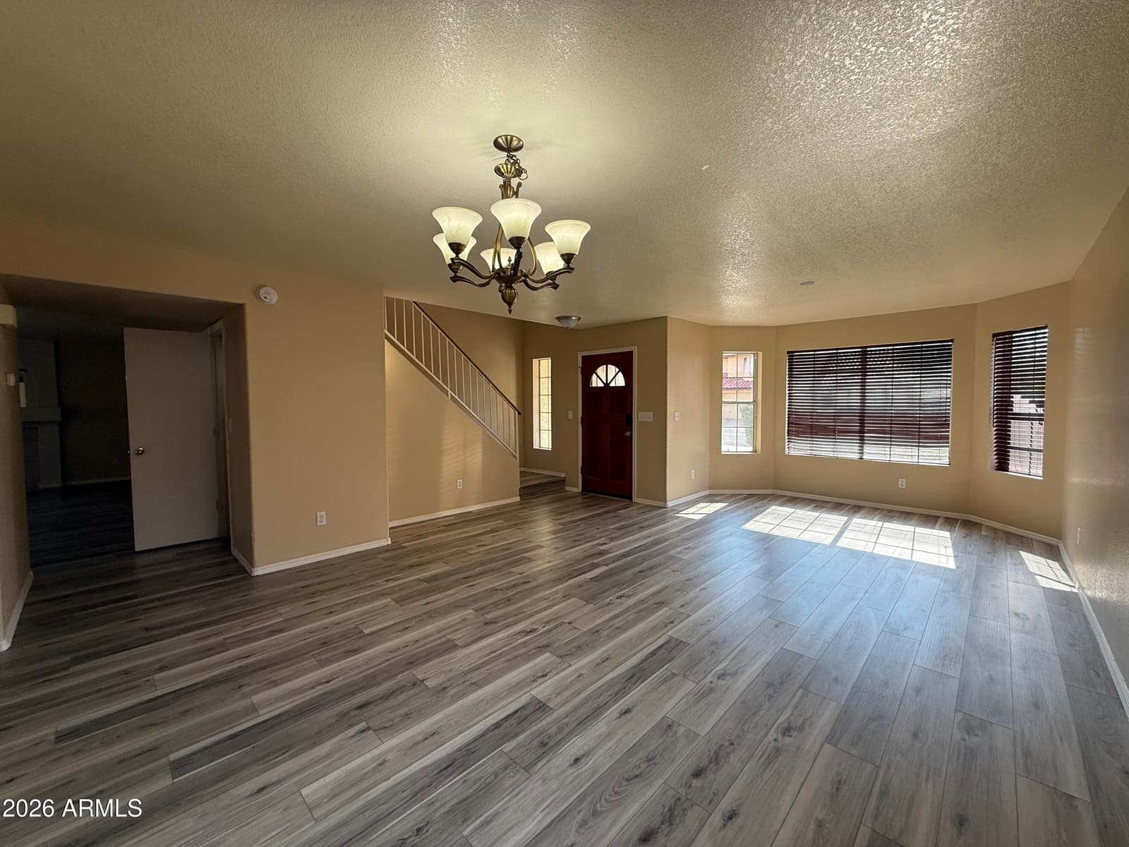 13839 N 19TH Way, Phoenix, AZ 85022 — photo 4 of 36