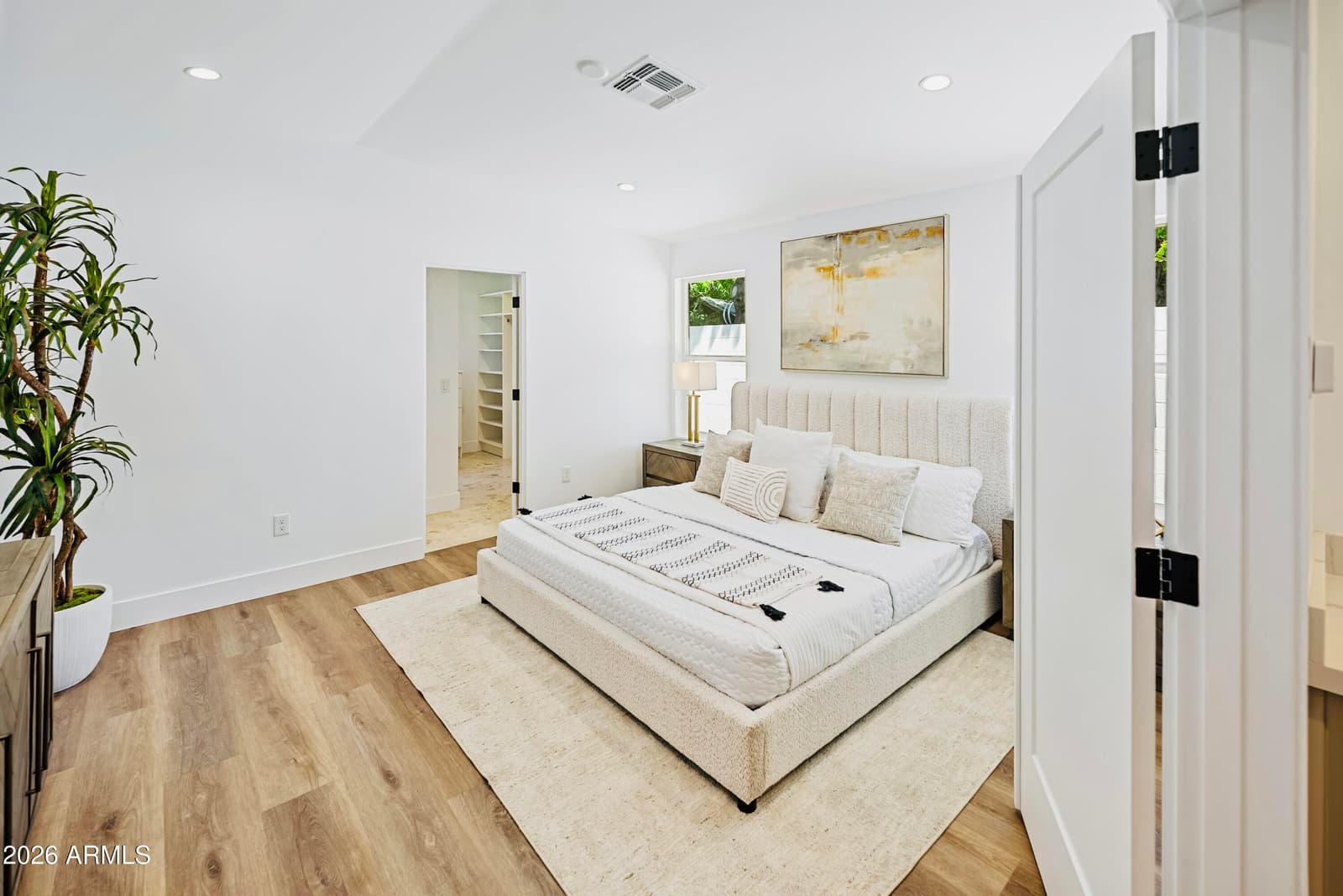 6830 N 10TH Place, Phoenix, AZ 85014 — photo 16 of 45