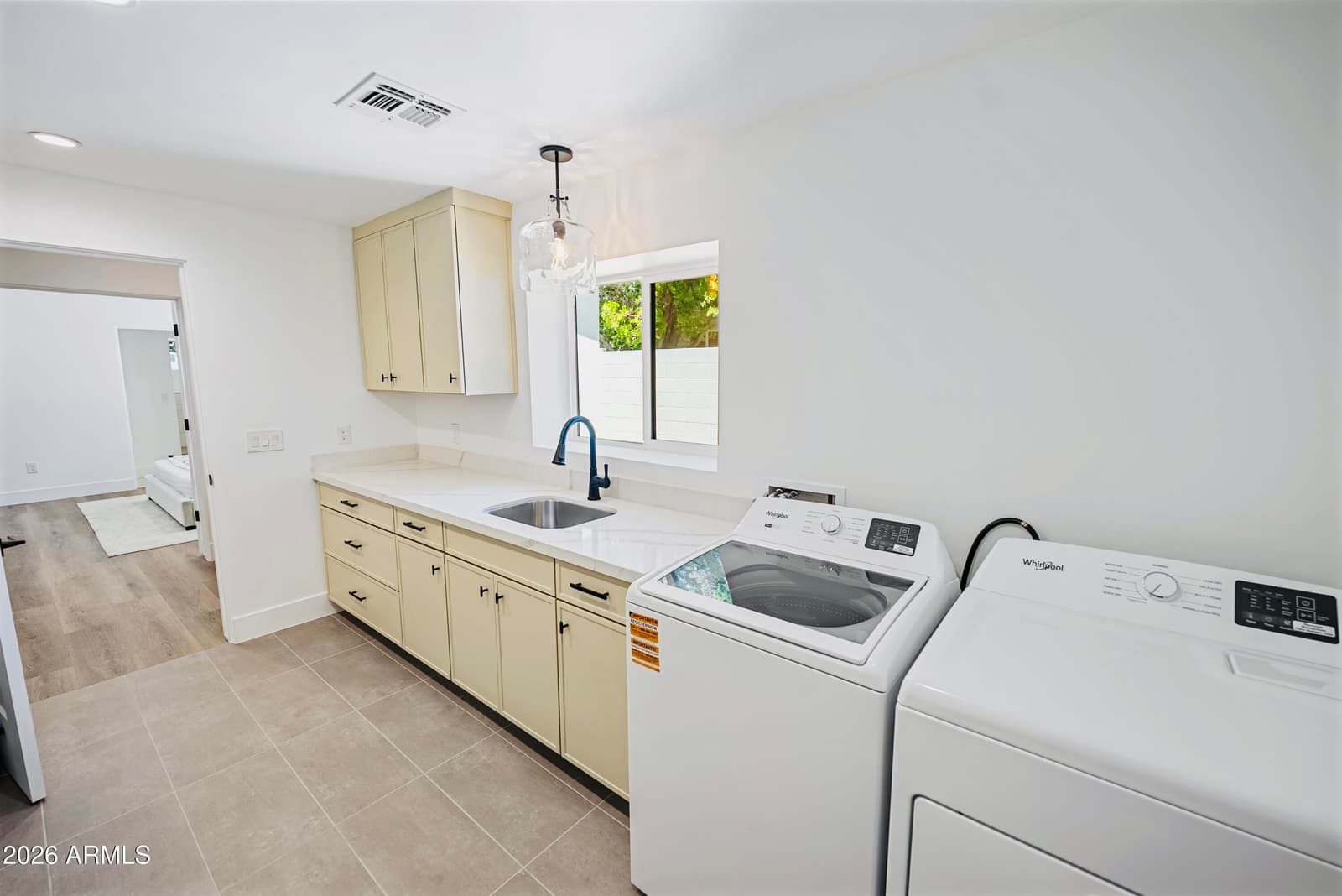 6830 N 10TH Place, Phoenix, AZ 85014 — photo 34 of 45