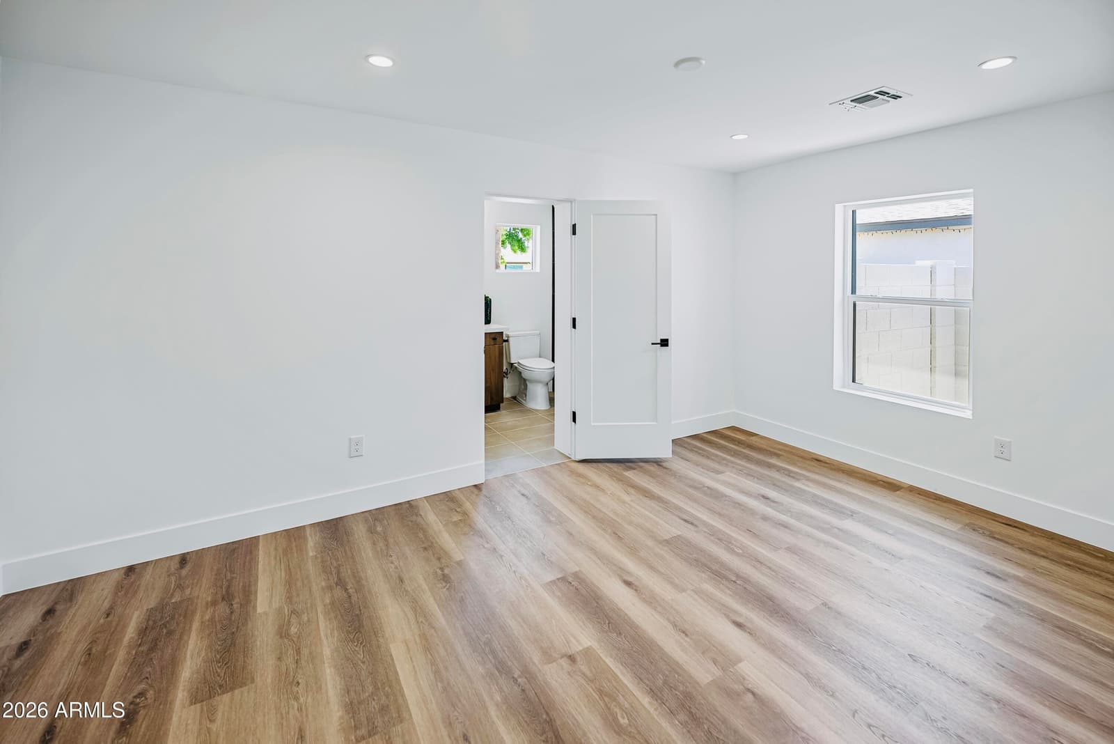 6830 N 10TH Place, Phoenix, AZ 85014 — photo 28 of 45