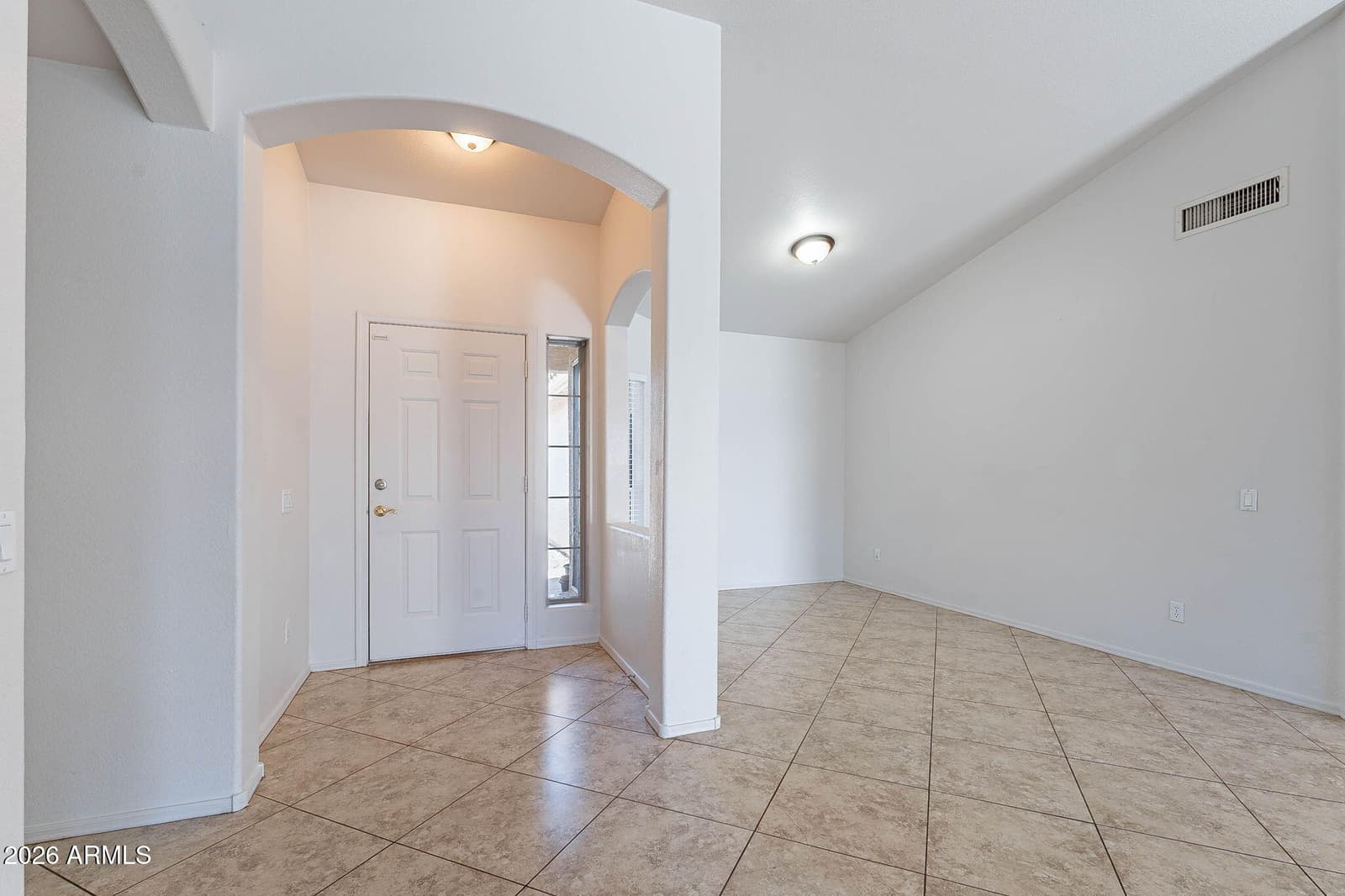 5463 W Geronimo Street, Chandler, AZ 85226 — photo 5 of 47