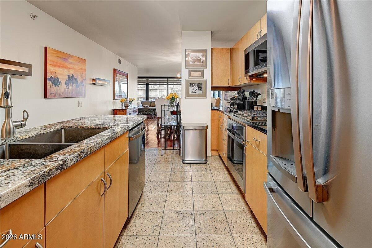 4808 N 24TH Street 604, Phoenix, AZ 85016 — photo 5 of 46