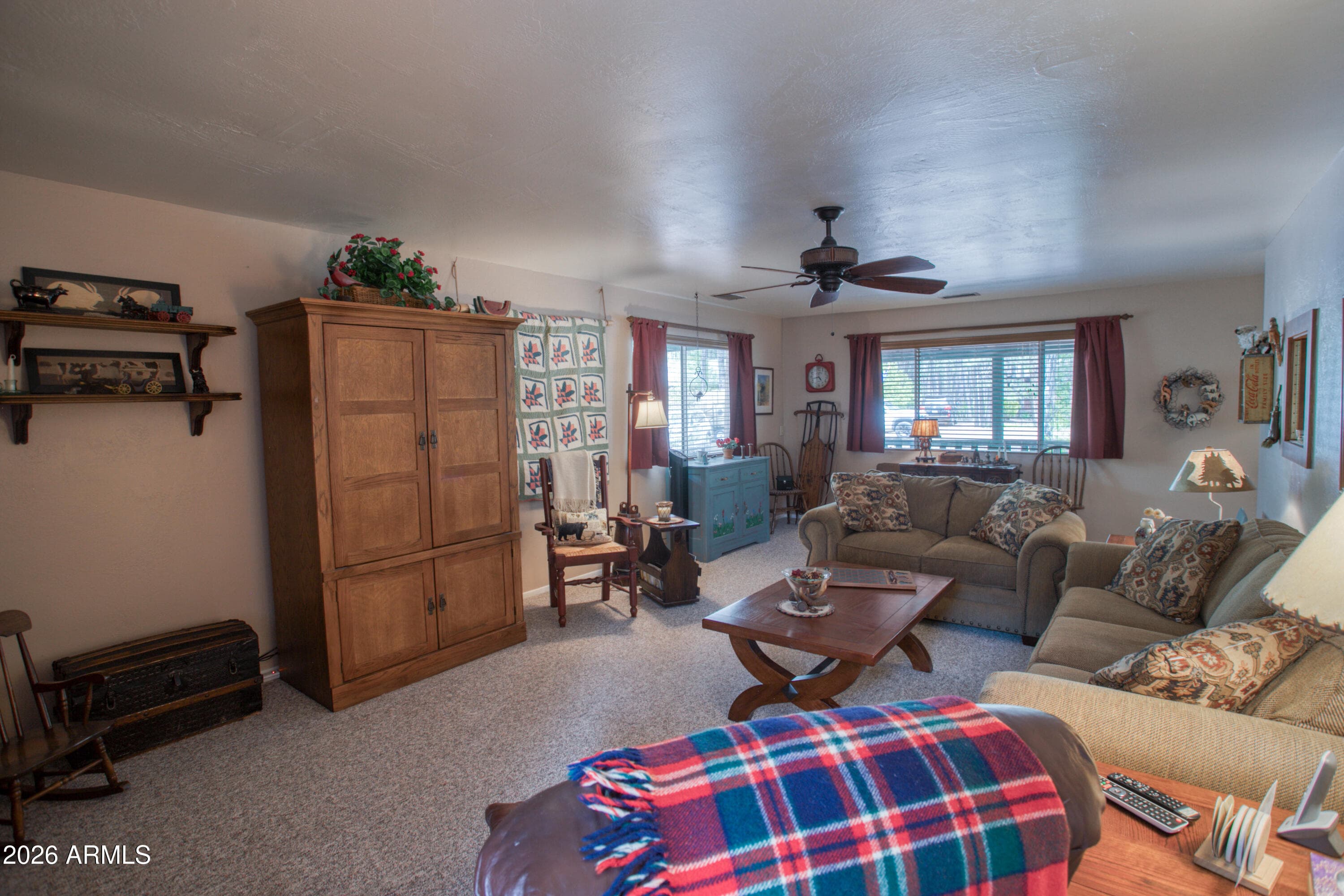 2462 BLACK BEAVER Lane, Pinetop, AZ 85935 — photo 6 of 24