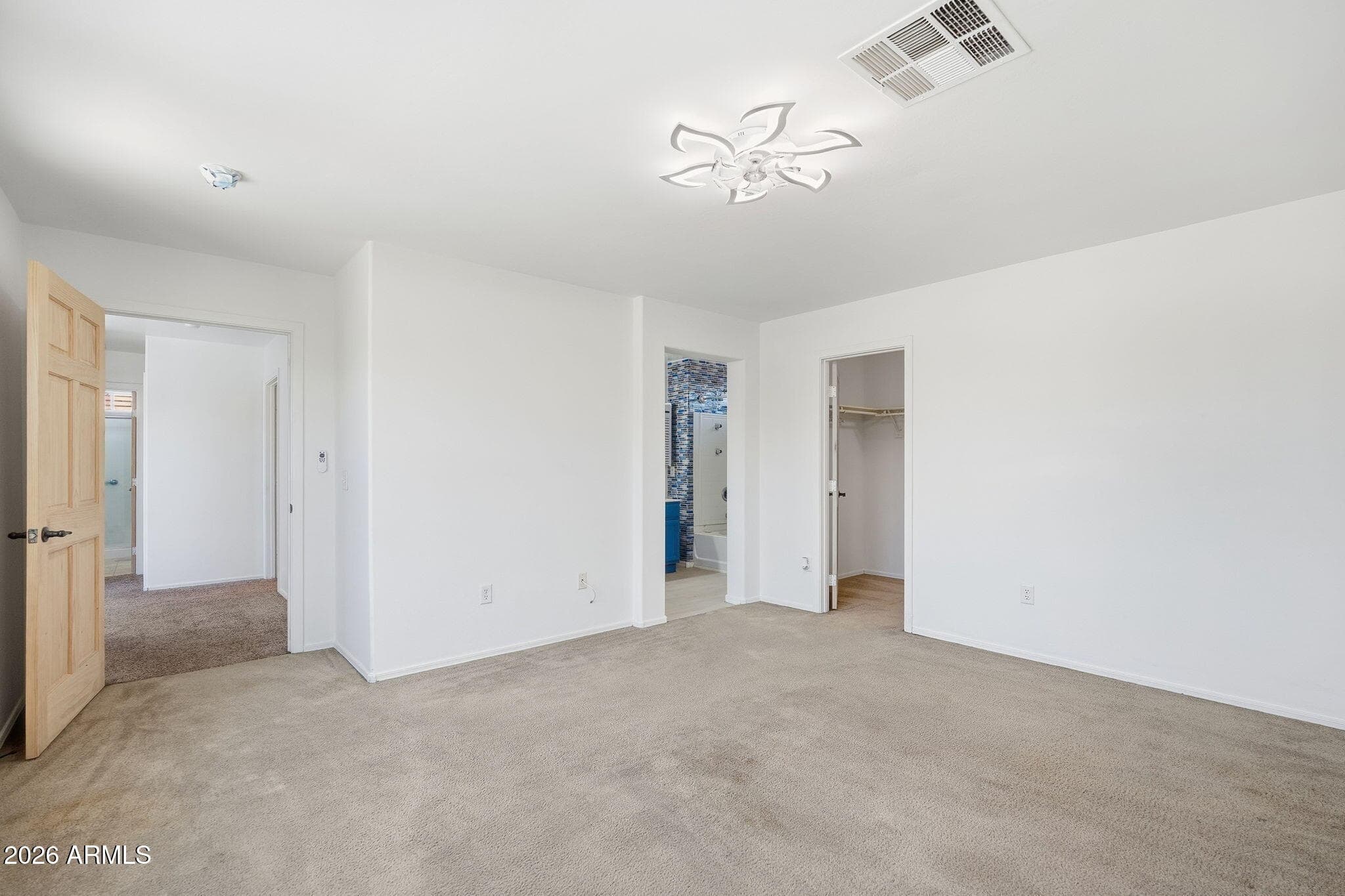 7245 S 41st Drive, Phoenix, AZ 85041 — photo 25 of 38