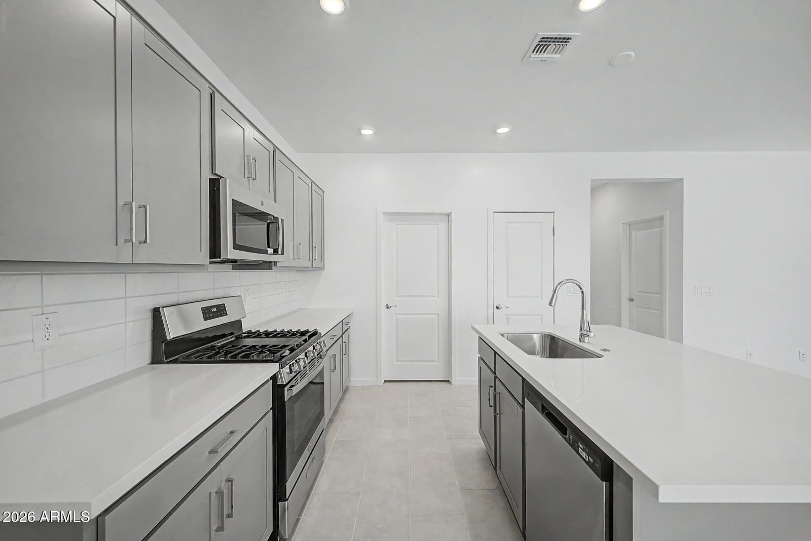 22350 W IRMA Lane, Surprise, AZ 85387 — photo 6 of 43