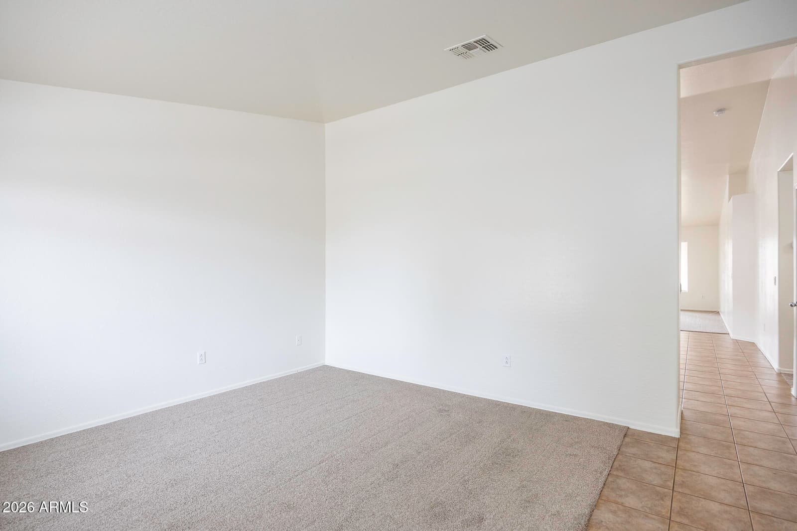 1033 W NINA Drive, Casa Grande, AZ 85122 — photo 5 of 34