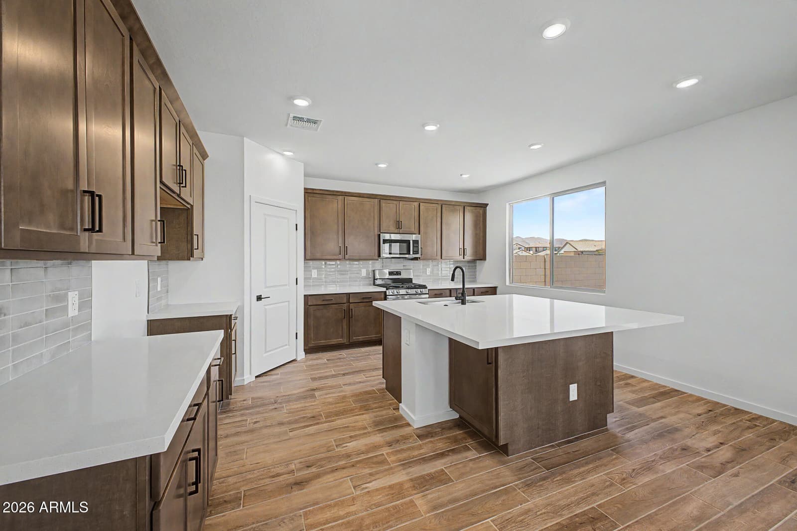 20682 N 225TH Drive, Surprise, AZ 85387 — photo 8 of 50