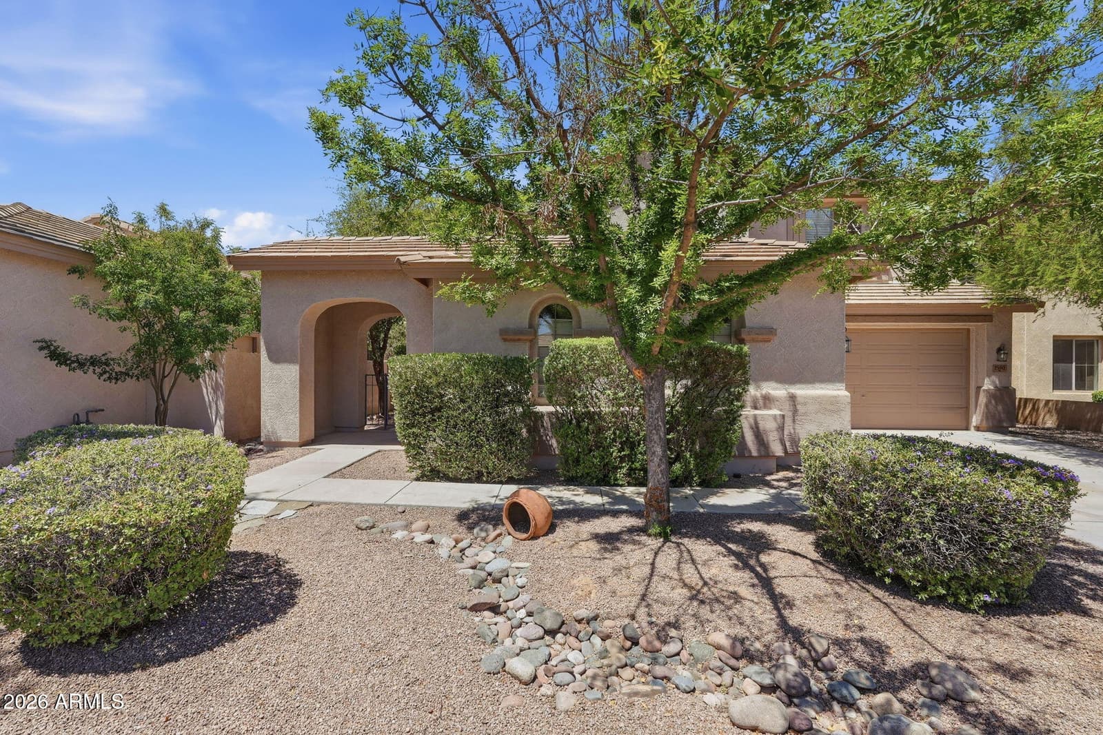 2580 S DRAGOON Drive, Chandler, AZ 85286 — photo 3 of 44