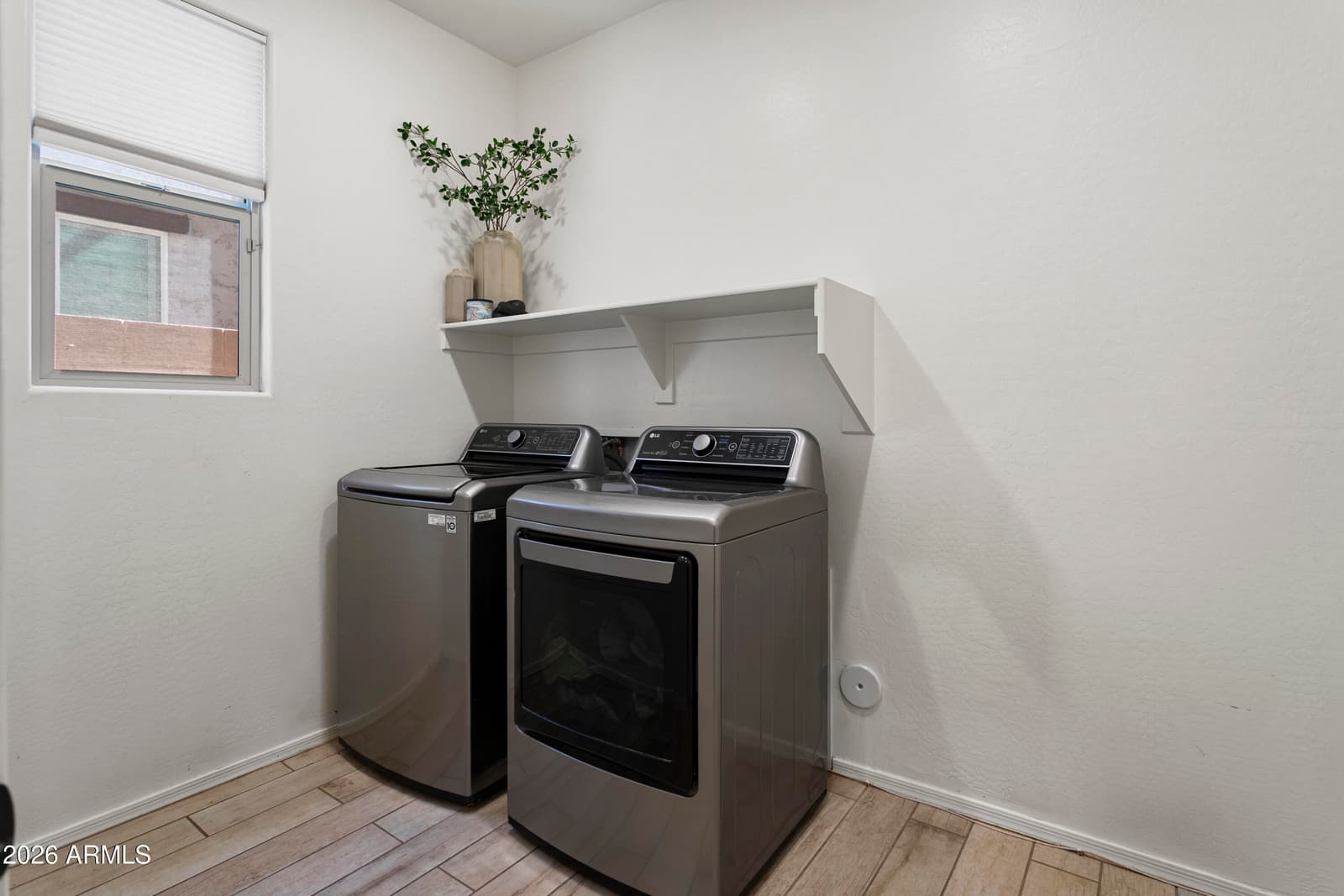 6814 N 88TH Lane, Glendale, AZ 85305 — photo 17 of 44