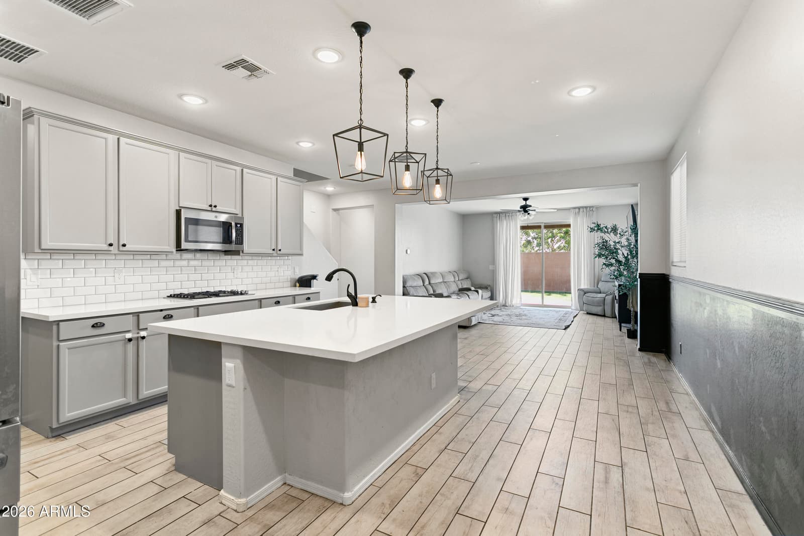 6814 N 88TH Lane, Glendale, AZ 85305 — photo 5 of 44