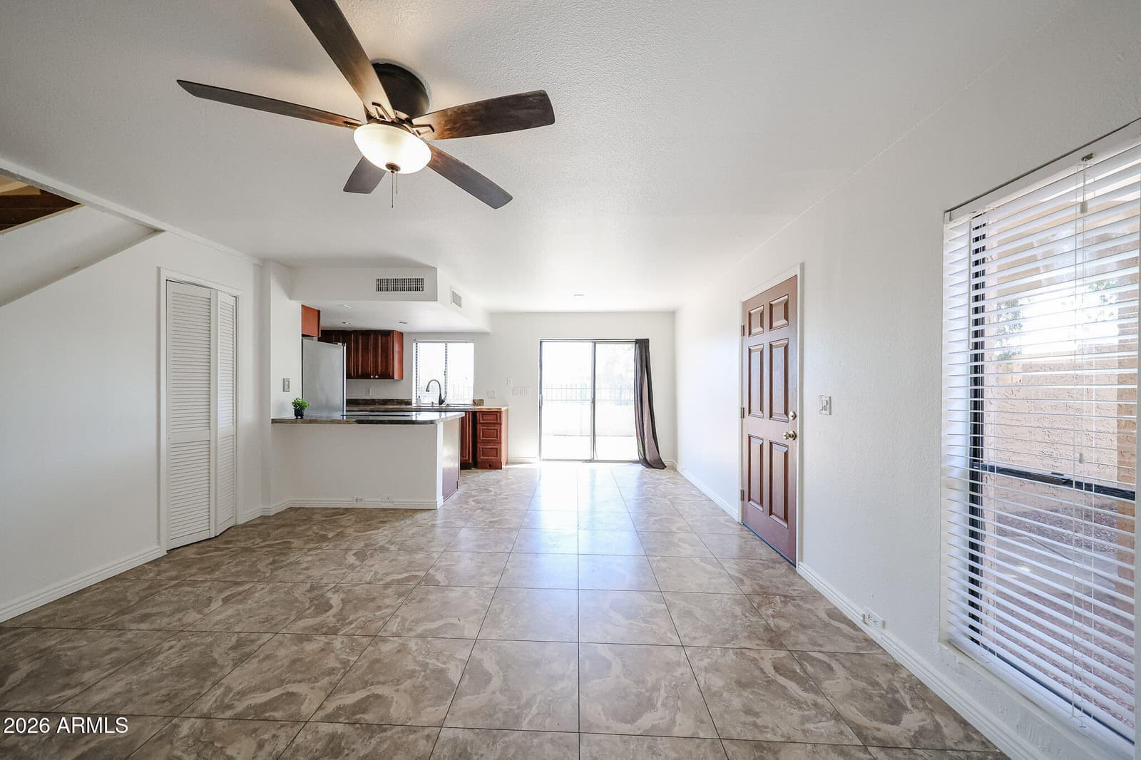 801 E NORTH Lane 1, Phoenix, AZ 85020 — photo 8 of 35