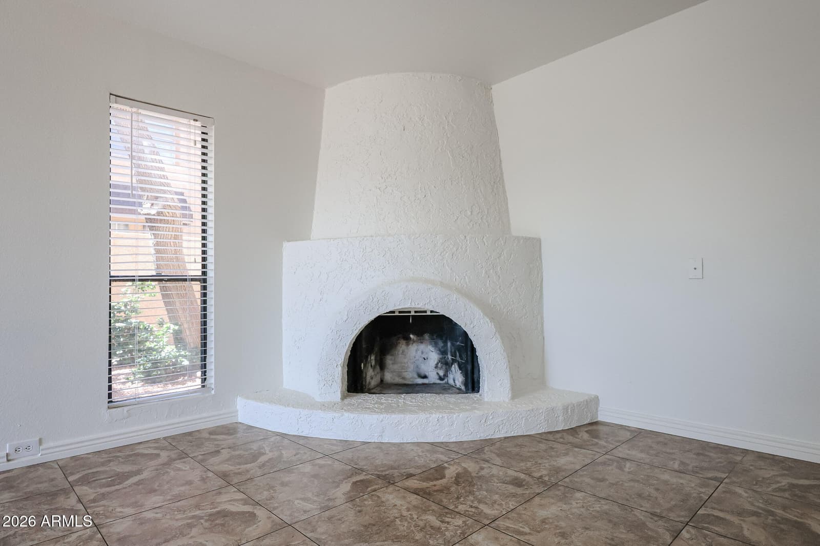 801 E NORTH Lane 1, Phoenix, AZ 85020 — photo 10 of 35