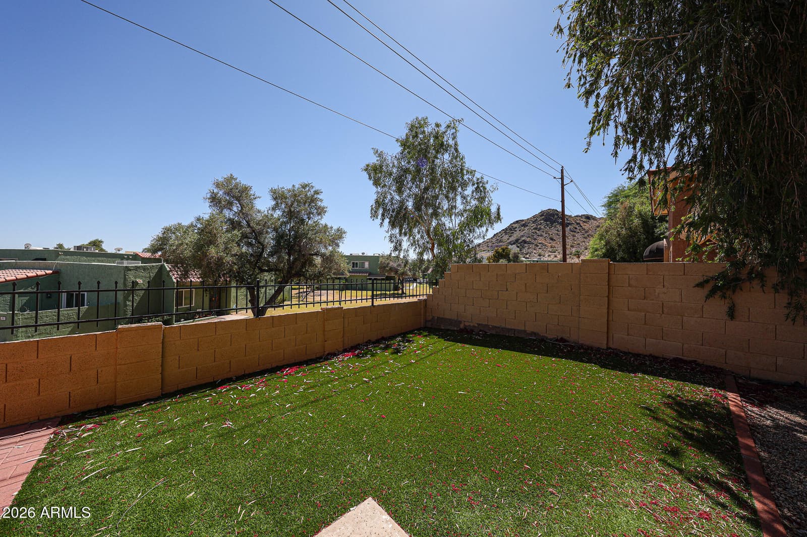 801 E NORTH Lane 1, Phoenix, AZ 85020 — photo 29 of 35