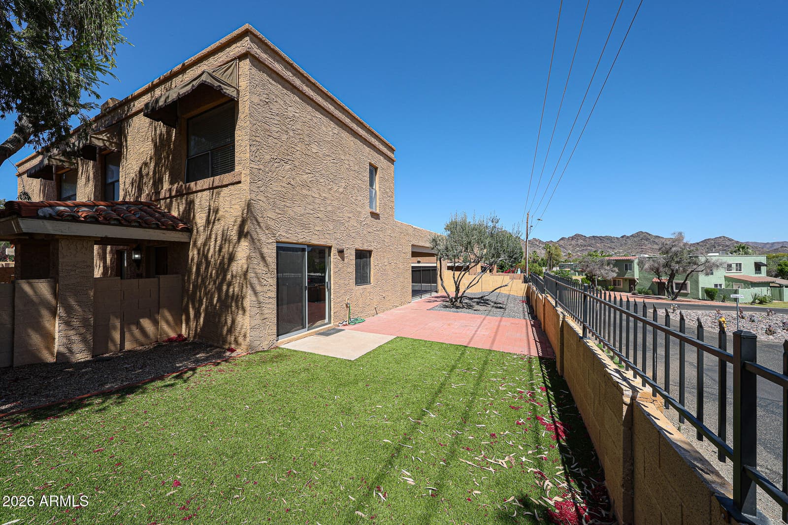 801 E NORTH Lane 1, Phoenix, AZ 85020 — photo 30 of 35