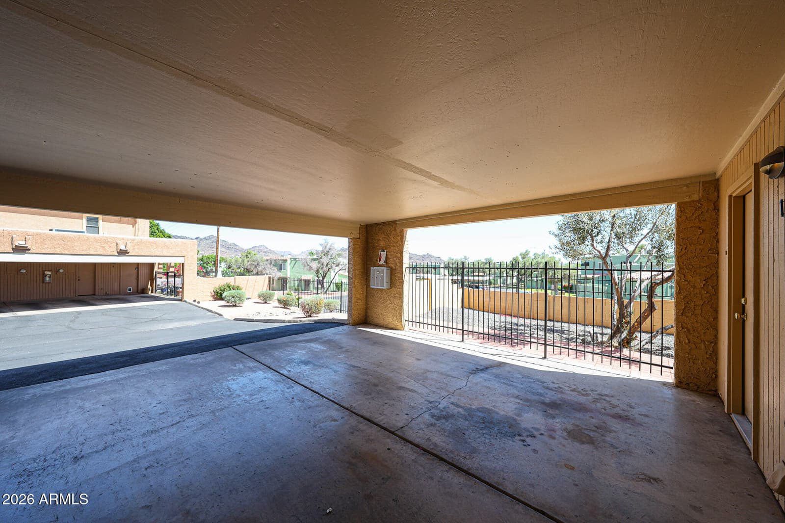 801 E NORTH Lane 1, Phoenix, AZ 85020 — photo 24 of 35