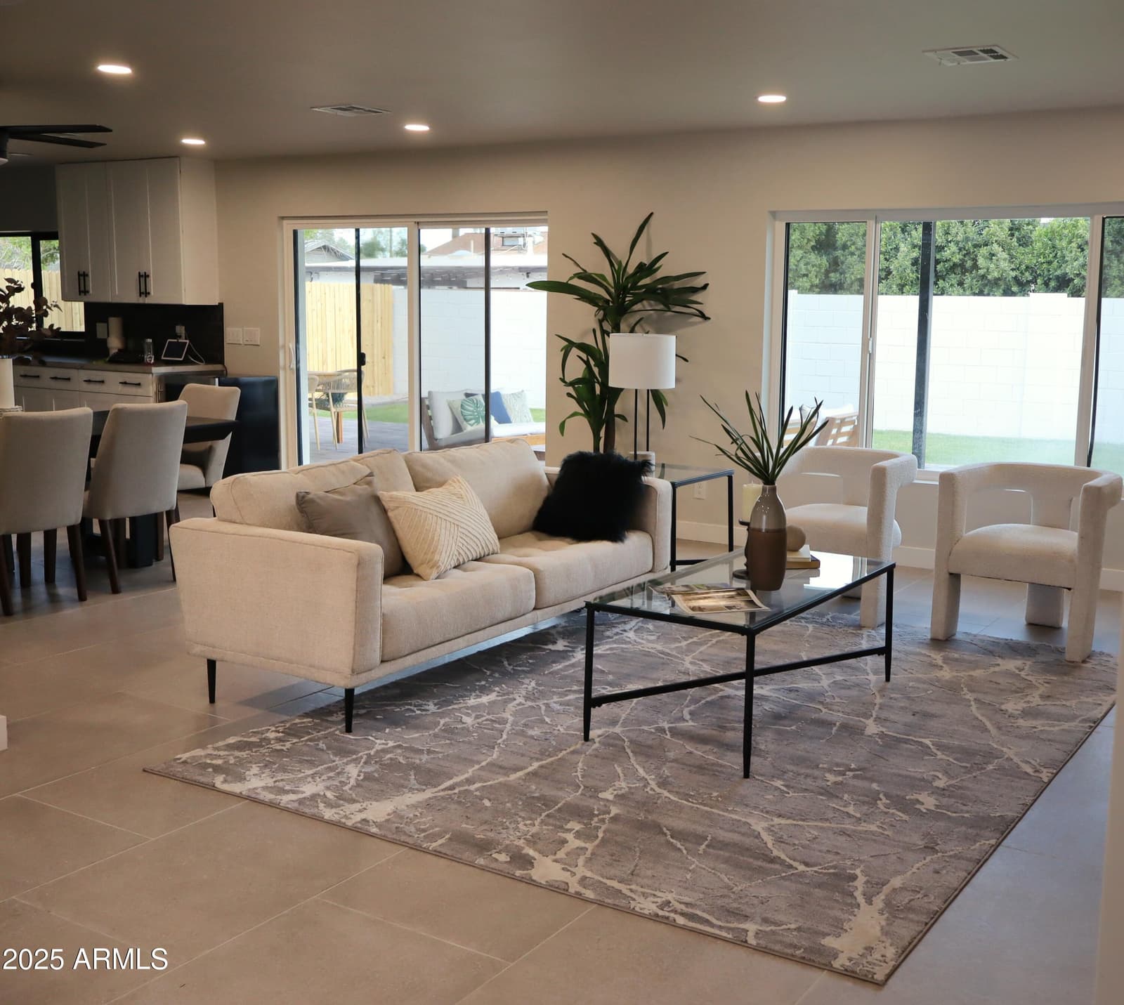 8631 E THOMAS Road, Scottsdale, AZ 85251 — photo 11 of 91